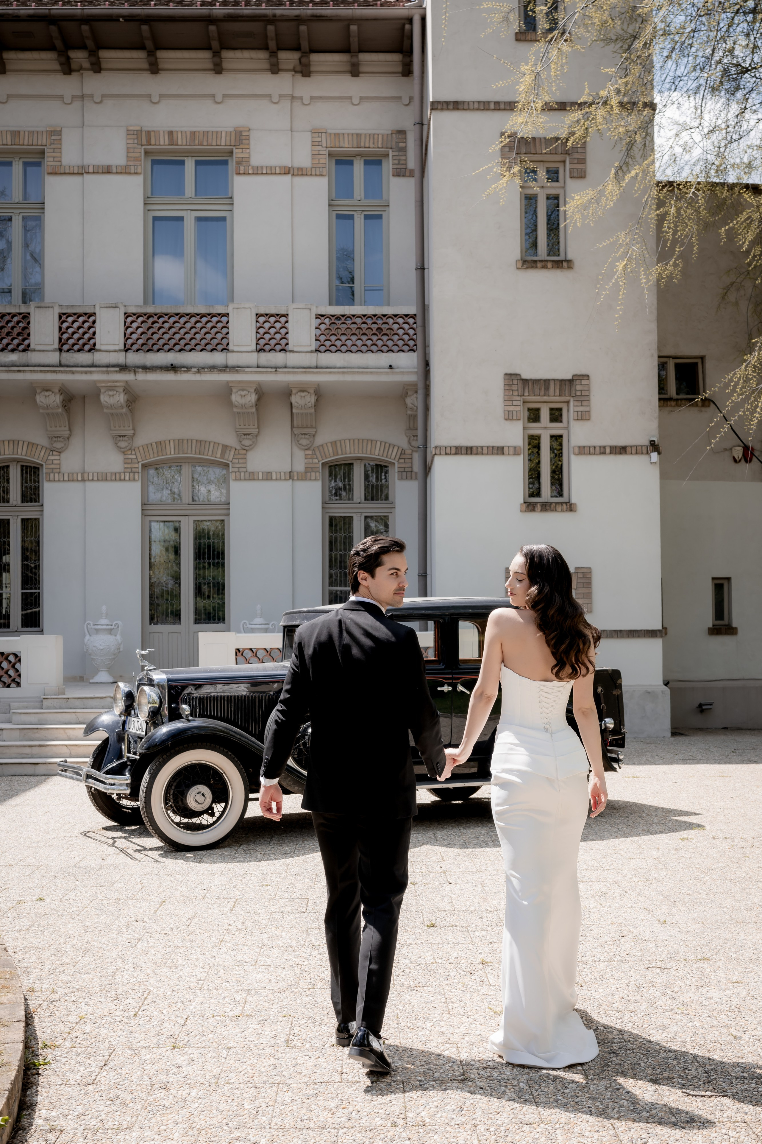 Claudia & Mihai Wedding | Elegant Love Story