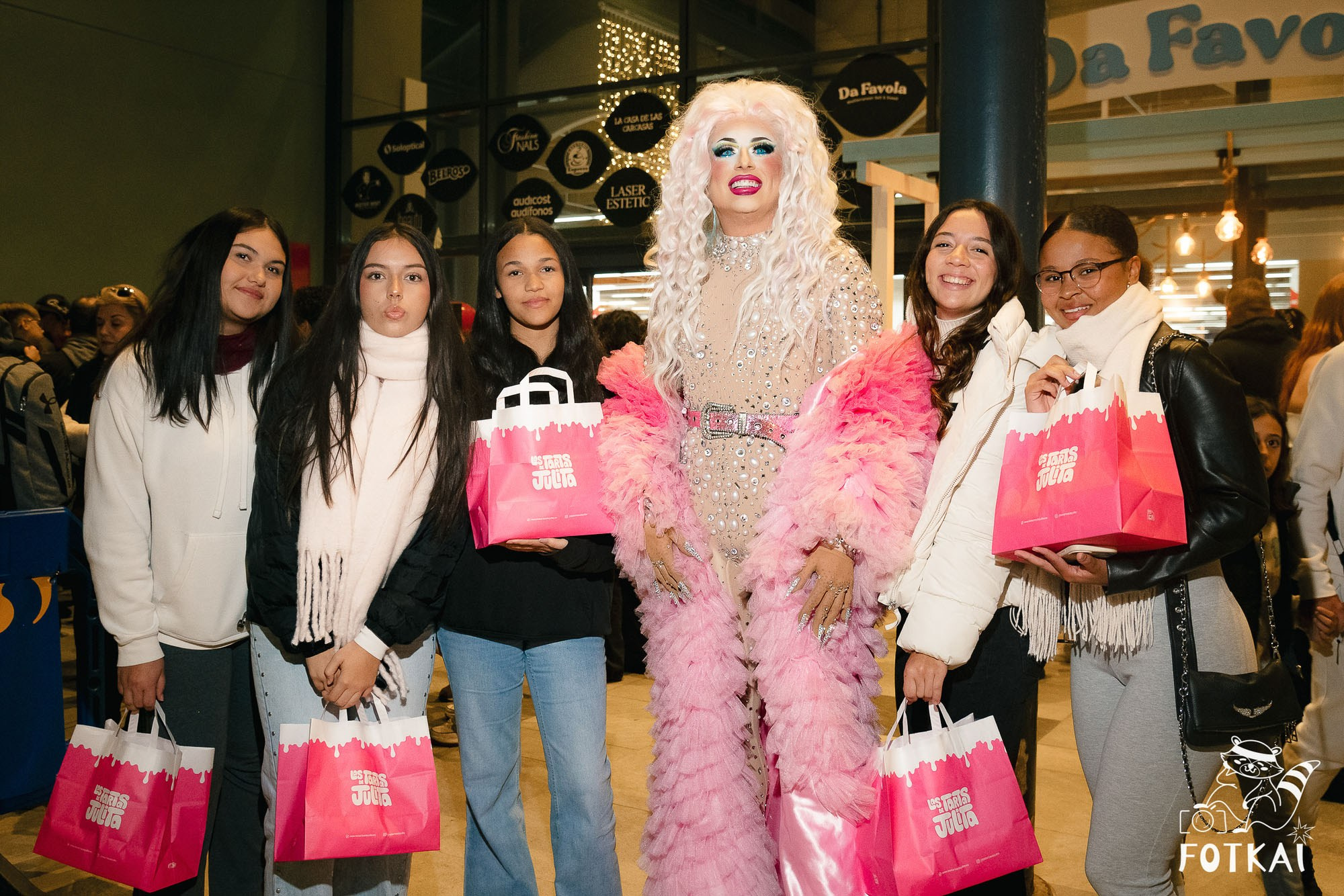 Inauguración de Las Tartas de Julita en La Zenia — fotoreportaje del evento | FOTKAI