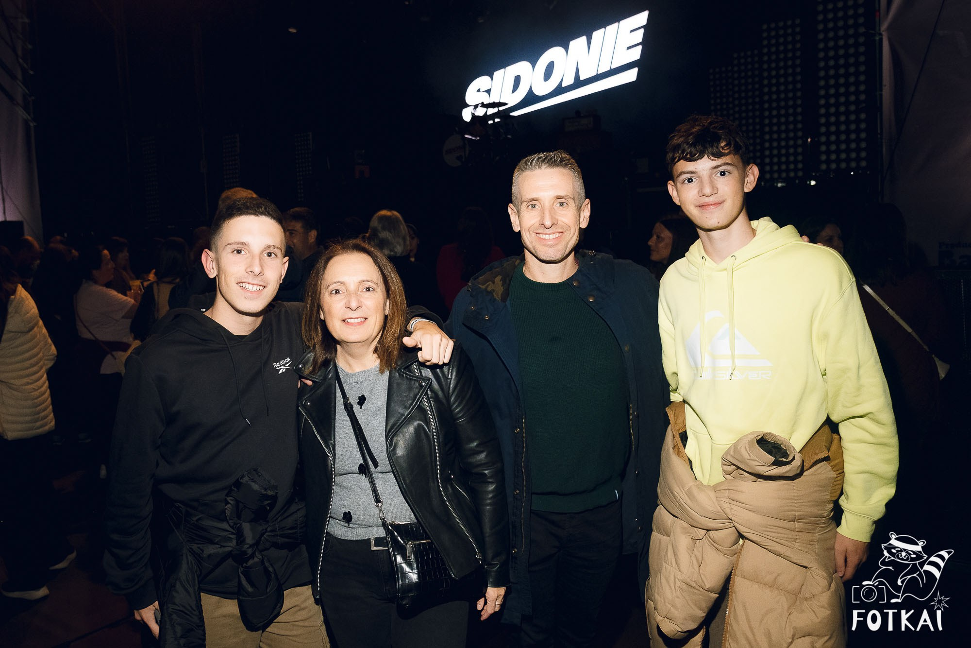 Sidonie en Torrevieja 2025 – Fotos del concierto y reportaje completo | FOTKAI