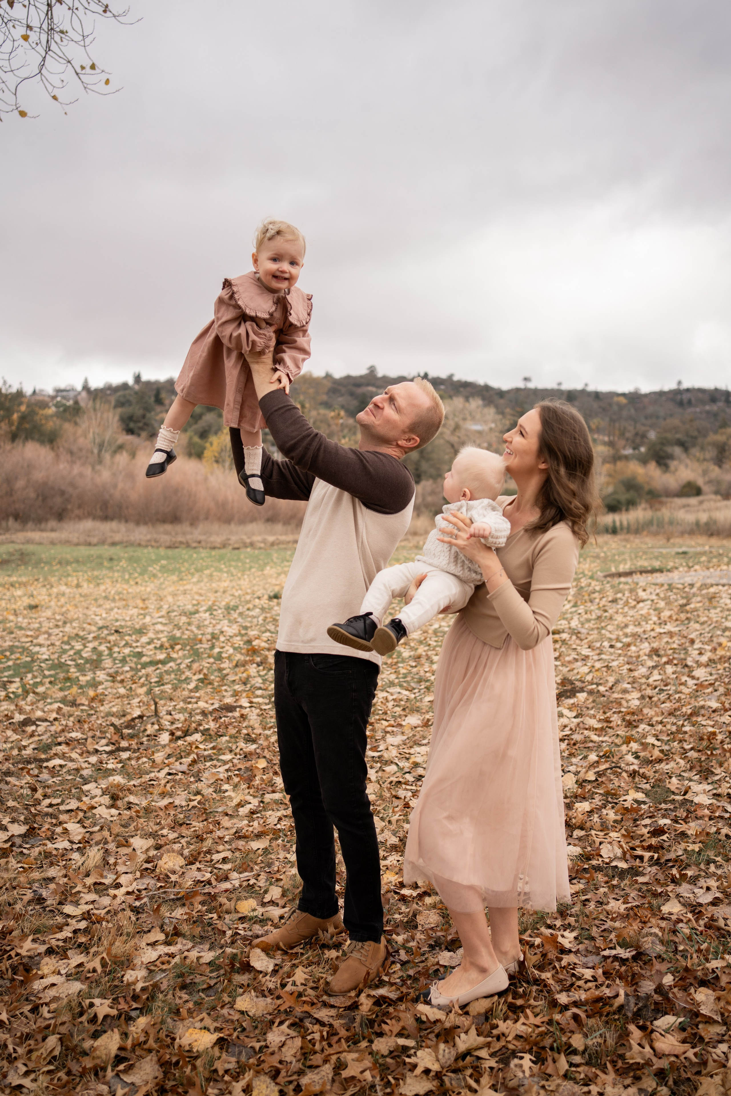 Holiday. Sacramento Photographer — Olga Maltseva based in California