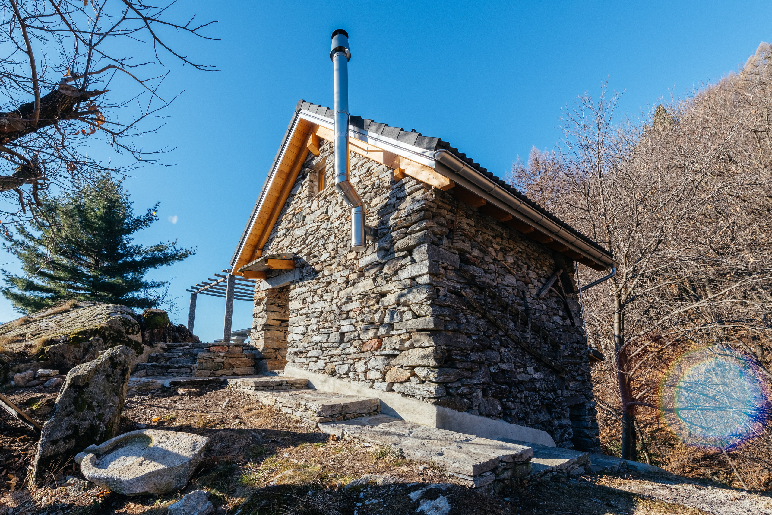 Rustico, VAL RESA, TICINO. Hallo! Ich bin Elena und arbeite als Immobilienfotografin