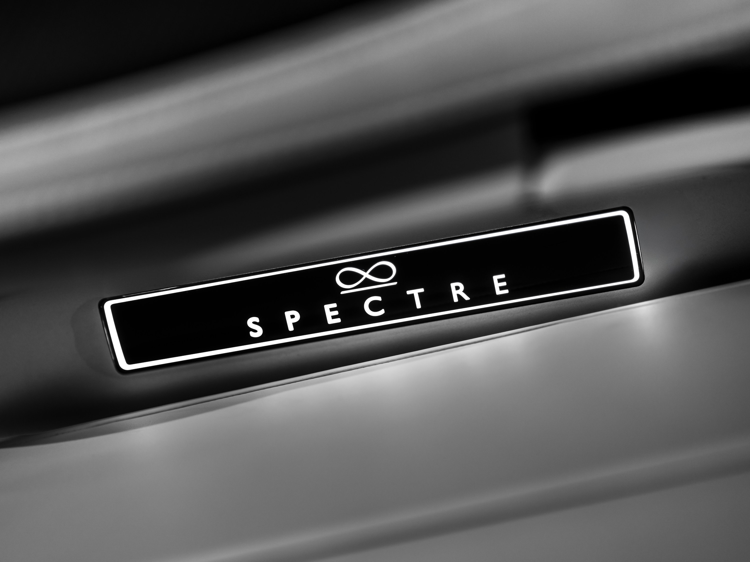 Rolls-Royce Photos. AUTOMOTIVE & COMMERCIAL PHOTOGRAPHER