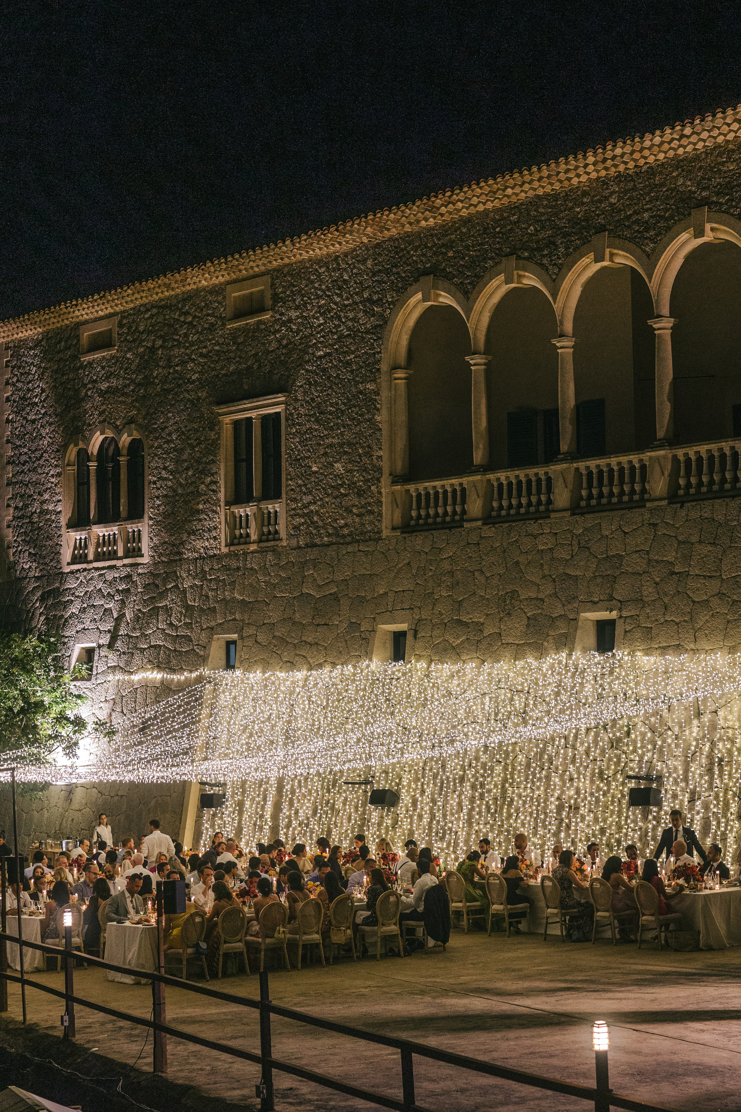 Mallorca venue Son Marroig for this LA Wedding Ceremony. Wedding Celebrant in Mallorca Iban Collin