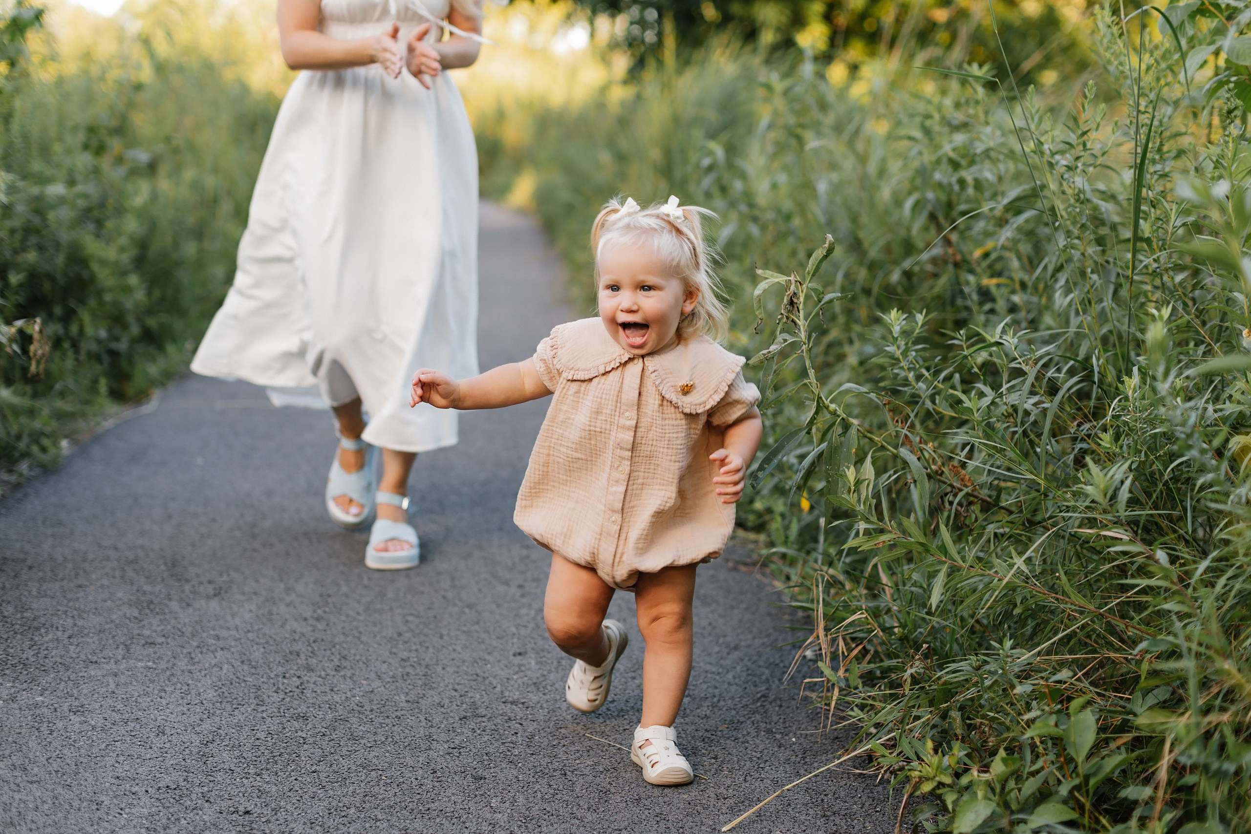 08.21.25 Family Photoshoot. Wedding family event photographer in Chicago Nick Yushevich
