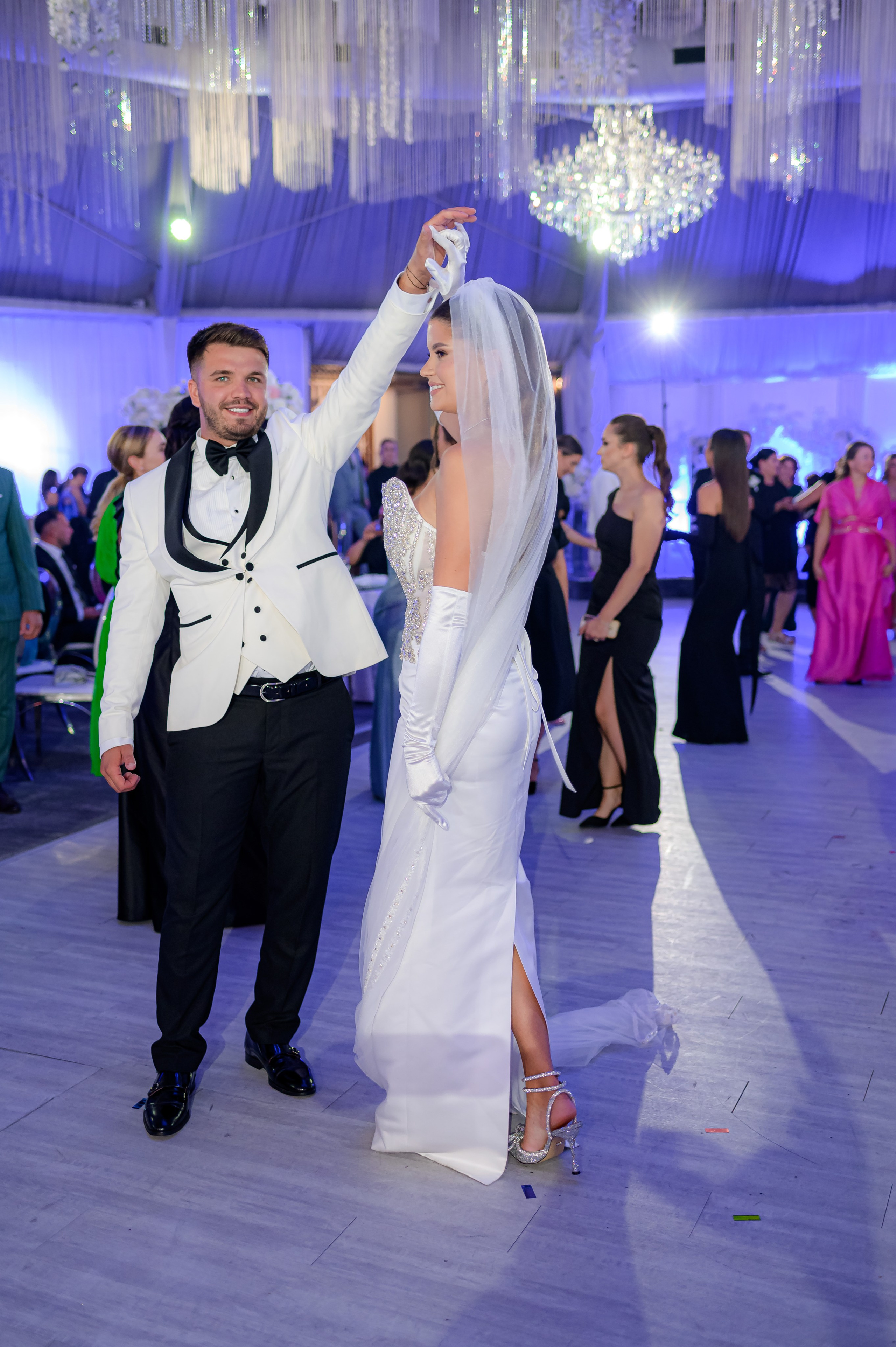 Giulia & Cosmin. Vladimir Constantinescu - Fotograf de nunta Constanta