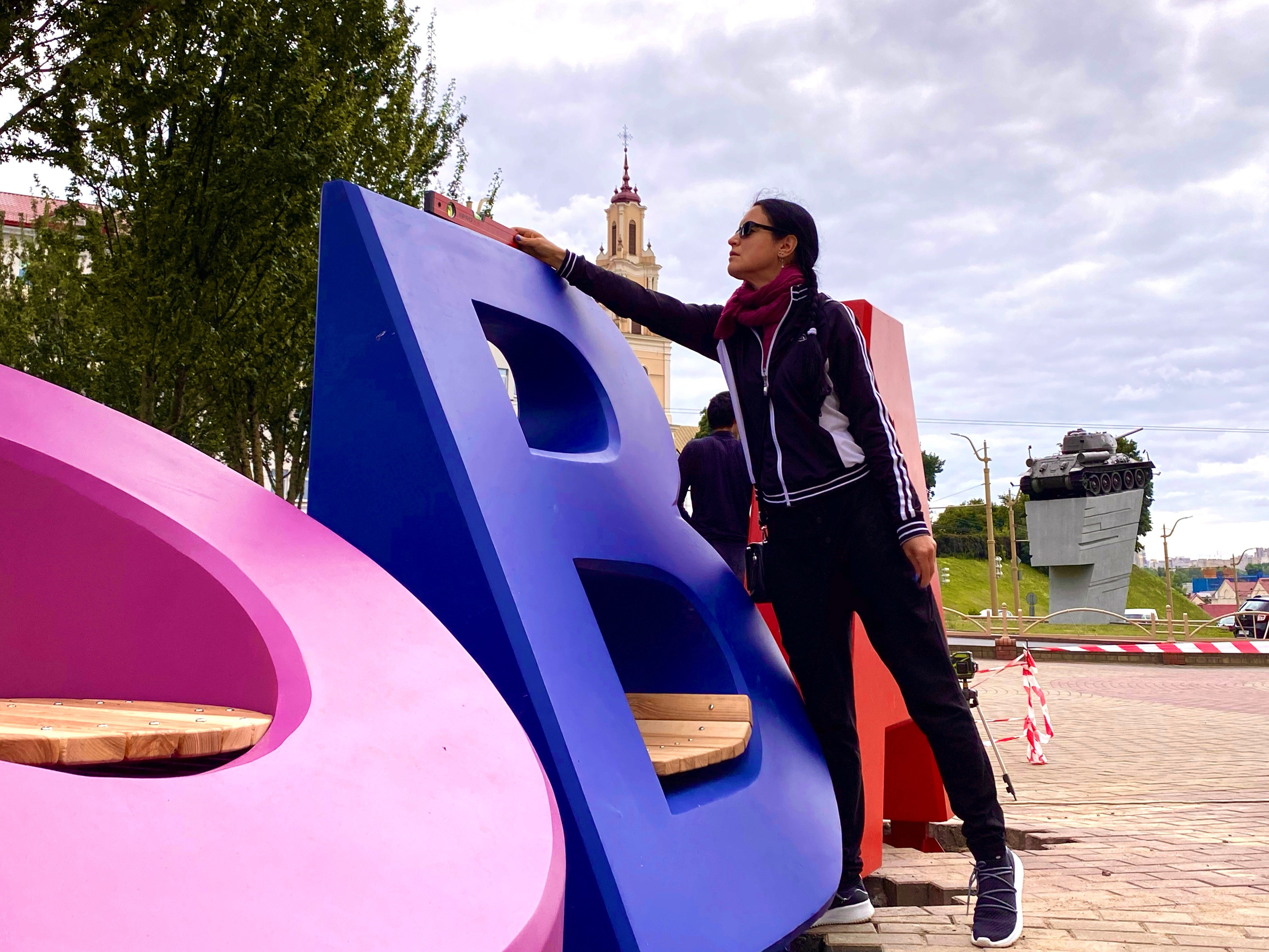 Скульптурные композиции «Мова». В соавторстве с П. Войницким. 2020. Сталь, лазерная резка,сварка. Гродно, Брест, Могилёв, Витебск, Гомель