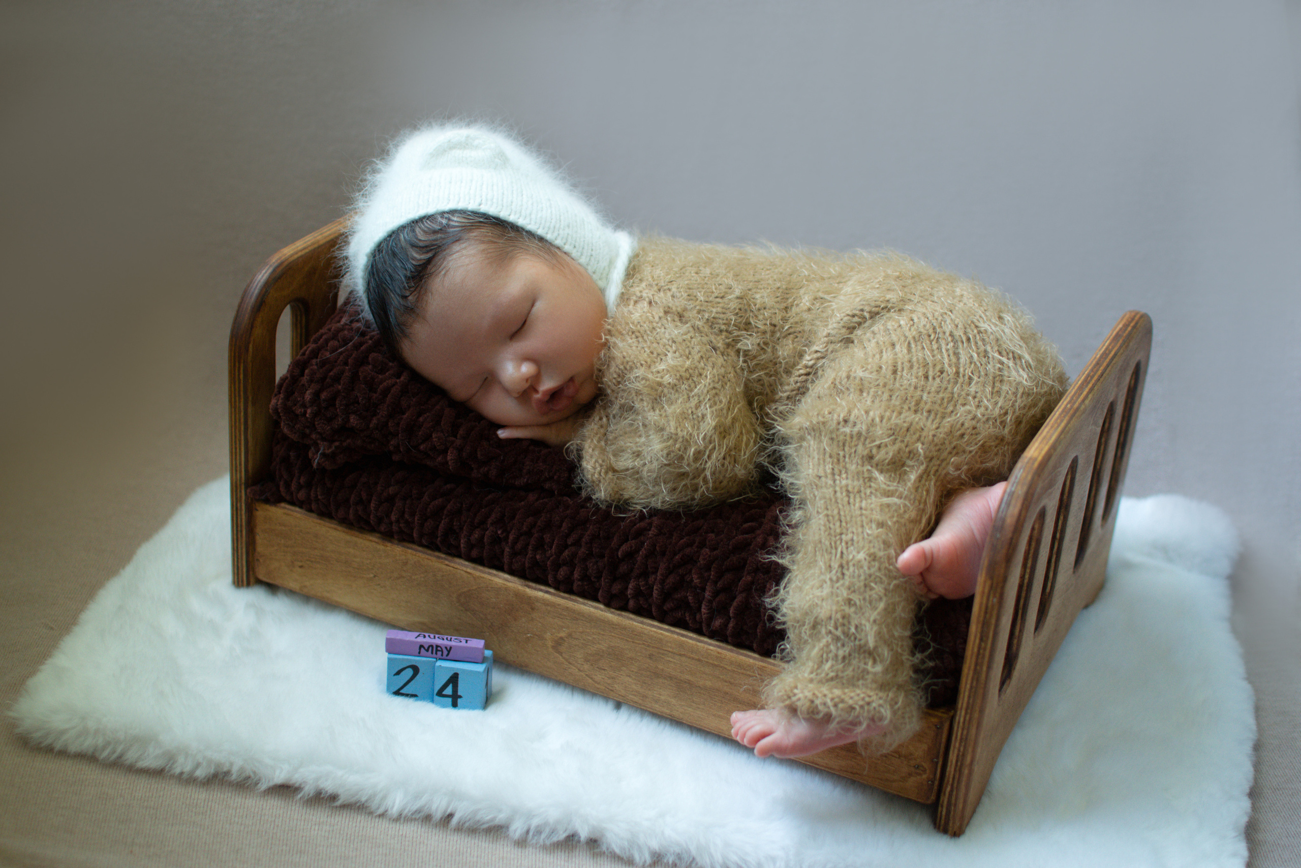 Новорожденные малыши (ньюборн newborn). Фотограф новорожденных в Темиртау и Караганде Любовь Жукова newborn