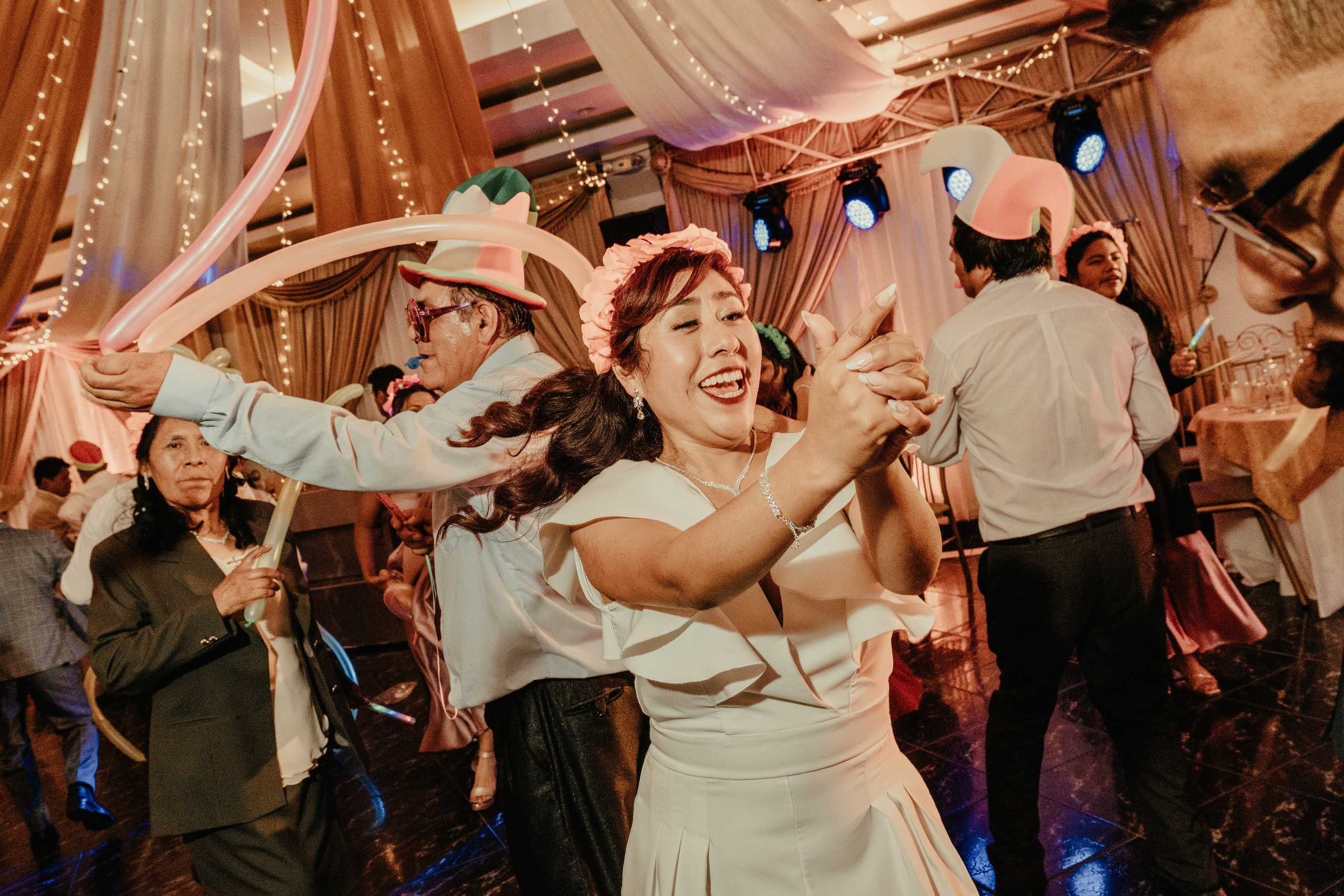 VANESSA + FRANKLIN BODA RELIGIOSA. Studio KVTA | Fotografía y Video de Bodas en Arequipa