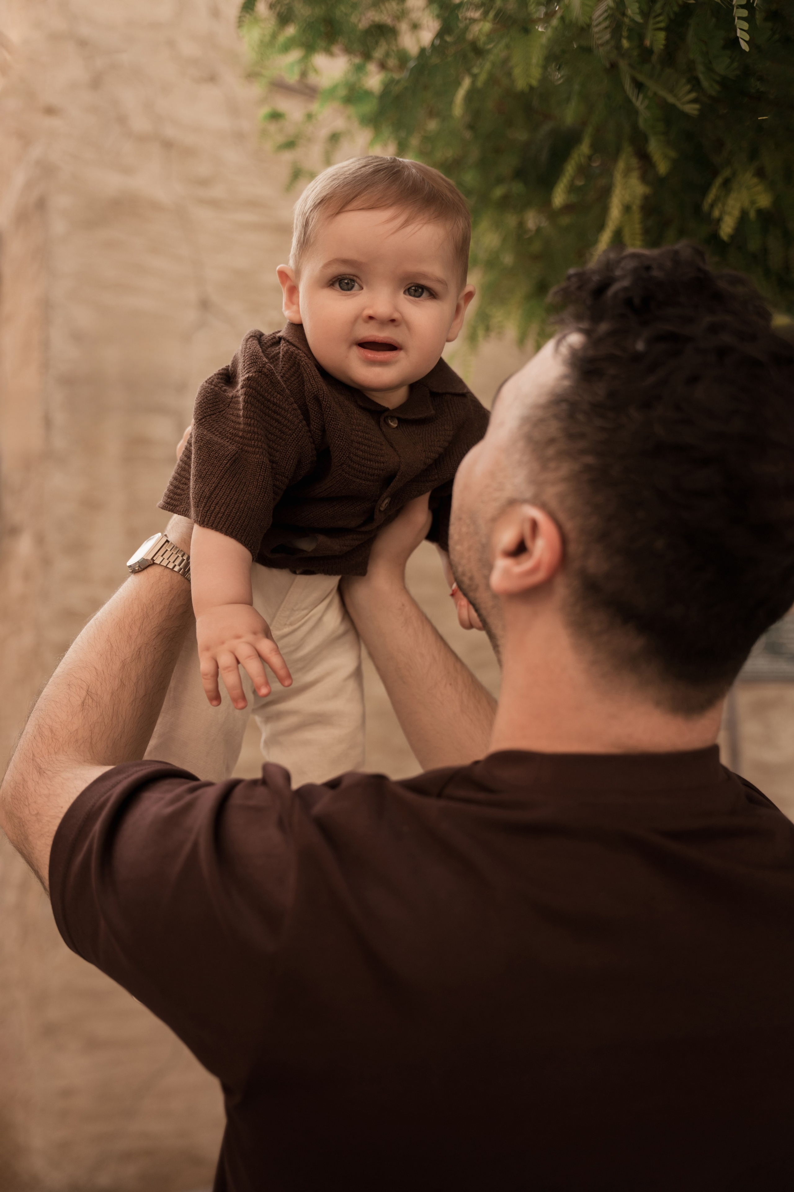 Old Town walk. Angela Iakovleva — Family Photographer in Dubai