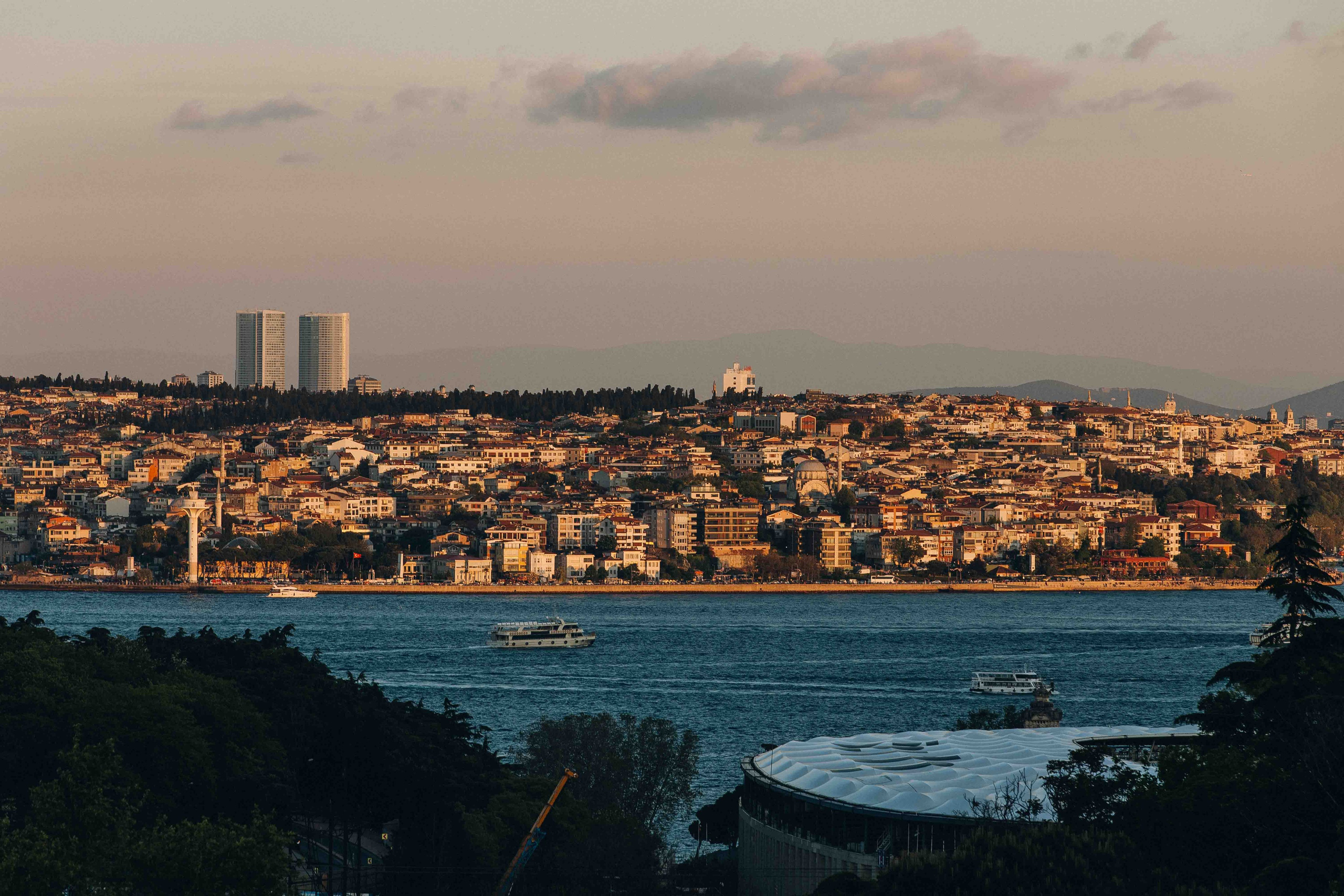 The Tchaikovsky Academic Grand Symphony Orchestra in Istanbul. Wedding&Event photographer Ismail Rzayev in Baku