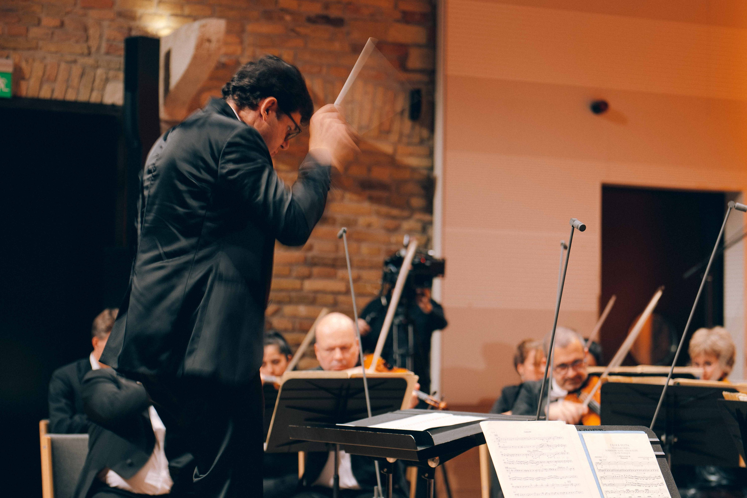 BUDAPEST MUSIC CENTER. Wedding&Event photographer Ismail Rzayev in Baku