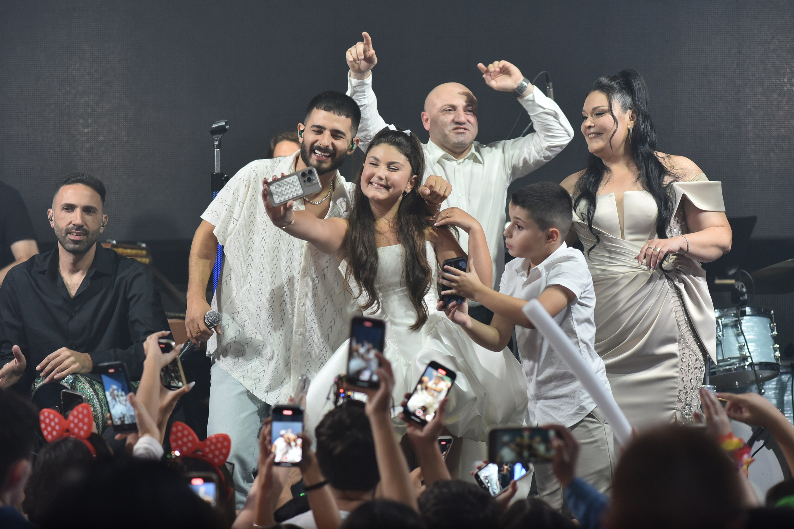 Bat Mitzvah Evelin. Wedding and events photographers Studio Shalom