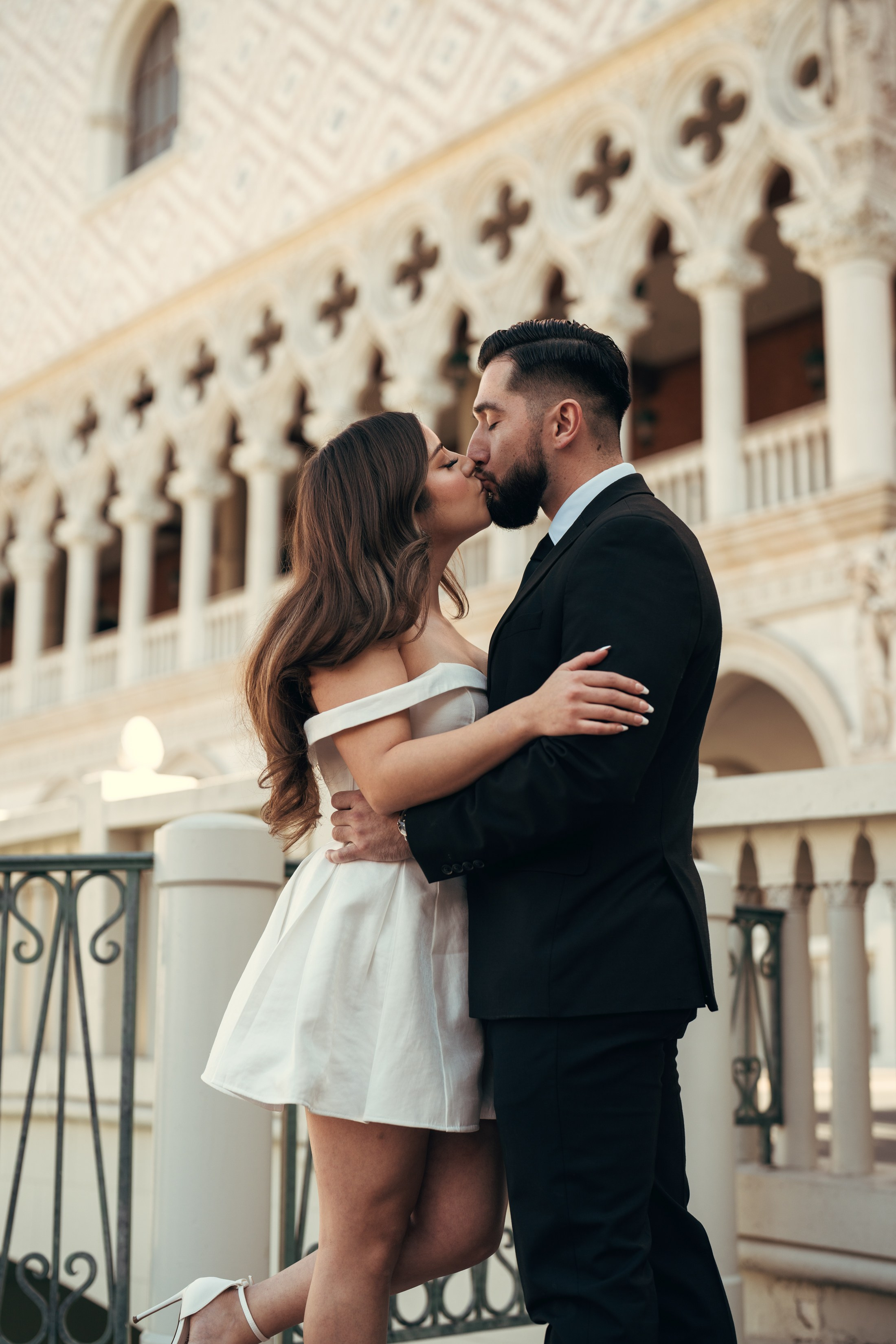 Kasandra&Viktor. Wedding & elopement photographer Viktoriya Kravtsov. Las Vegas
