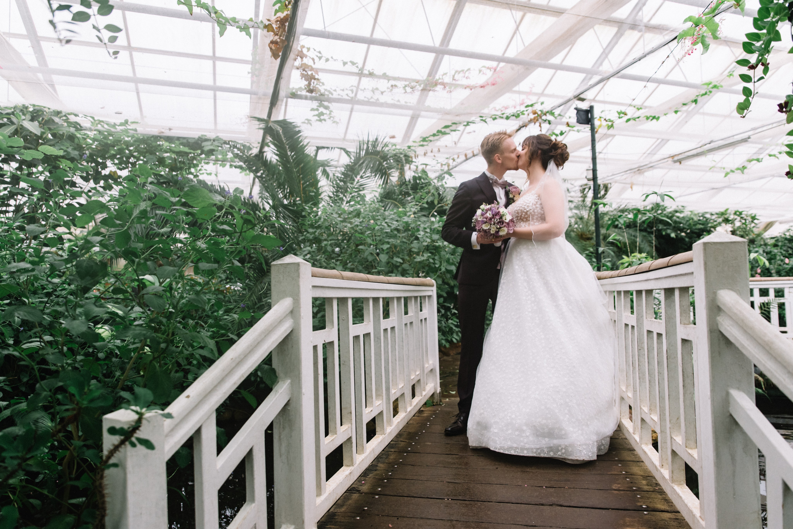 Dzień ślubny Vanessa & Philipp. Eugene Save – Fotograf Ślubny i Rodzinny | Warszawa i Cała Polska