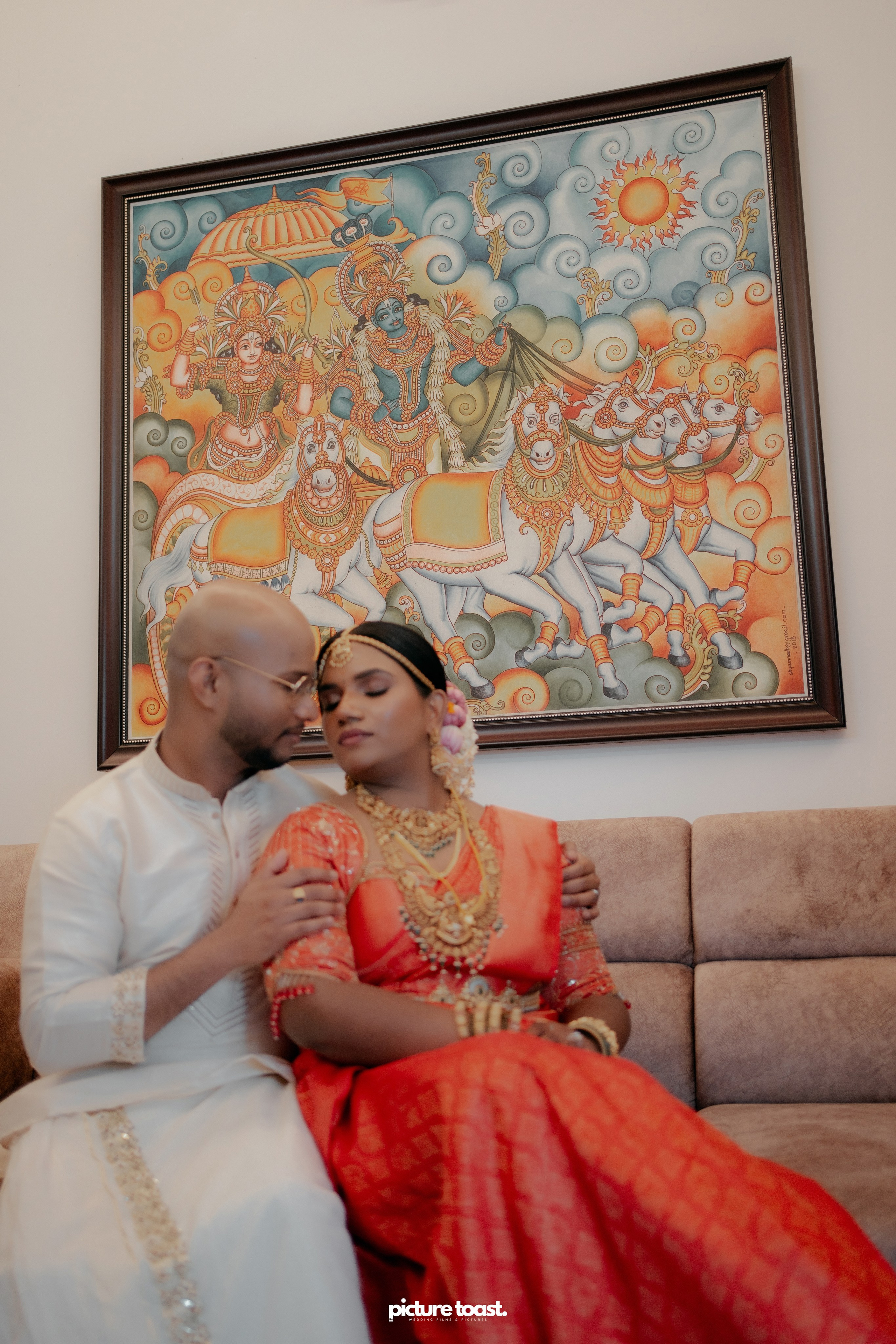 Traditional Kerala Hindu Wedding Ft. Anusree & Vishnu. Fine art Wedding Photographers in India & Canada