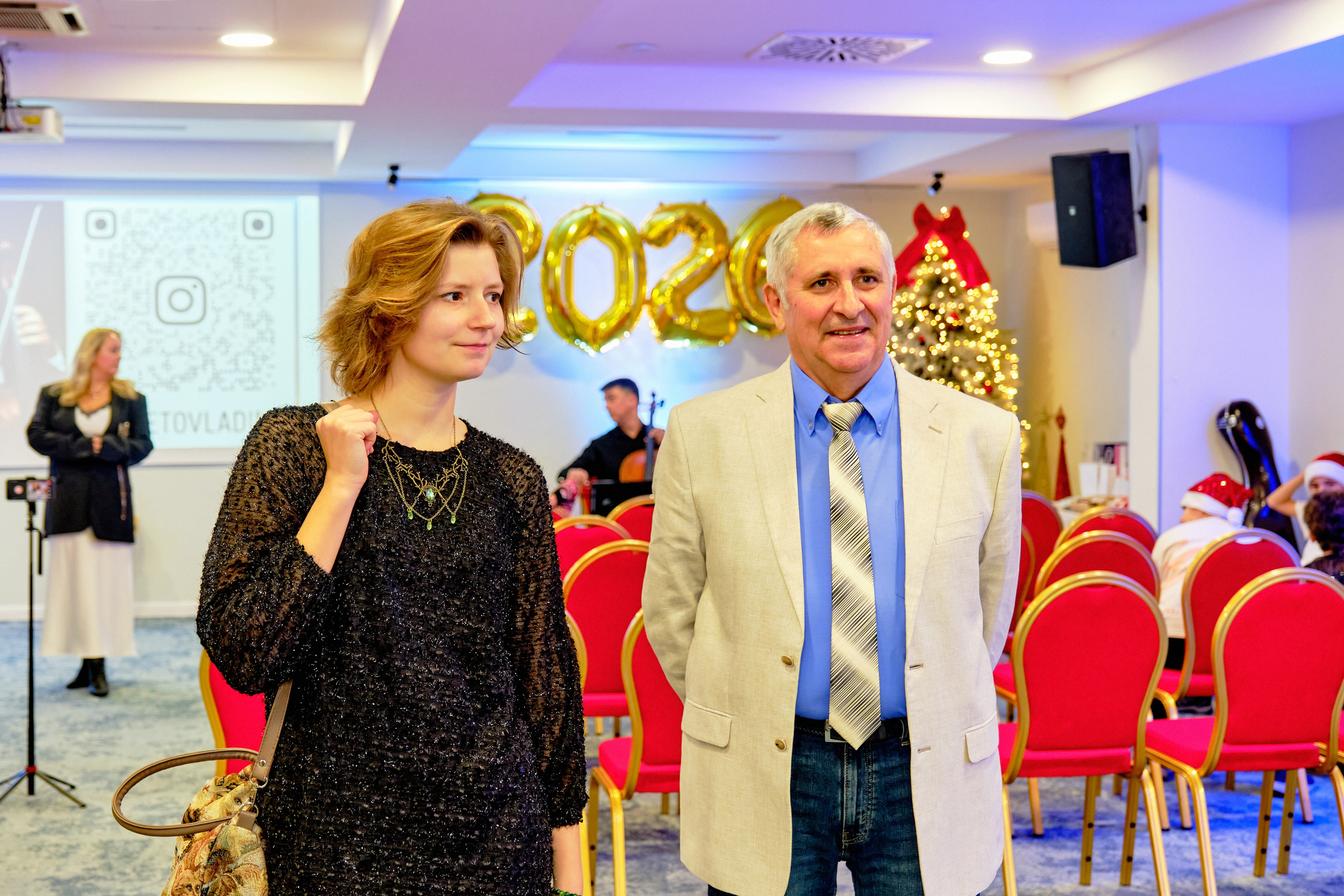 Фоторепортаж з благодійного Новорічного балу у Чорногорії. Портретний фотограф Альона Новгородцева