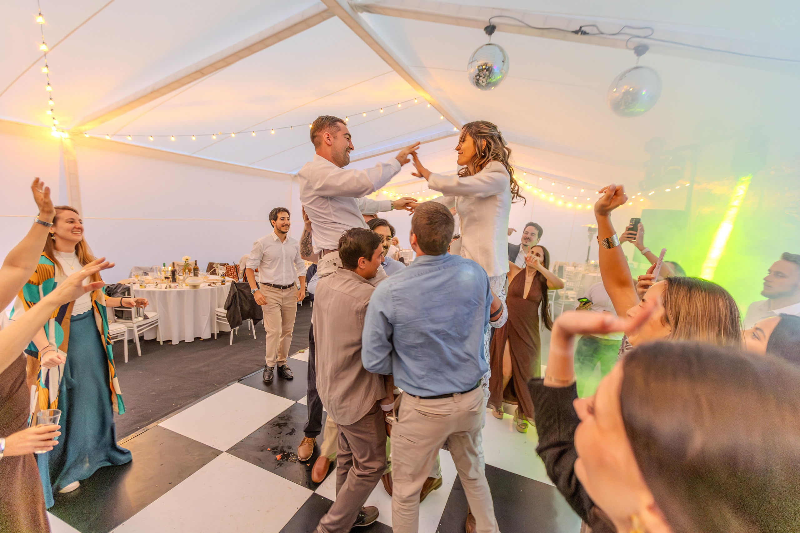 Javiera y Diego. Dinka & Emilio - El arte de preservar lo que no se repite