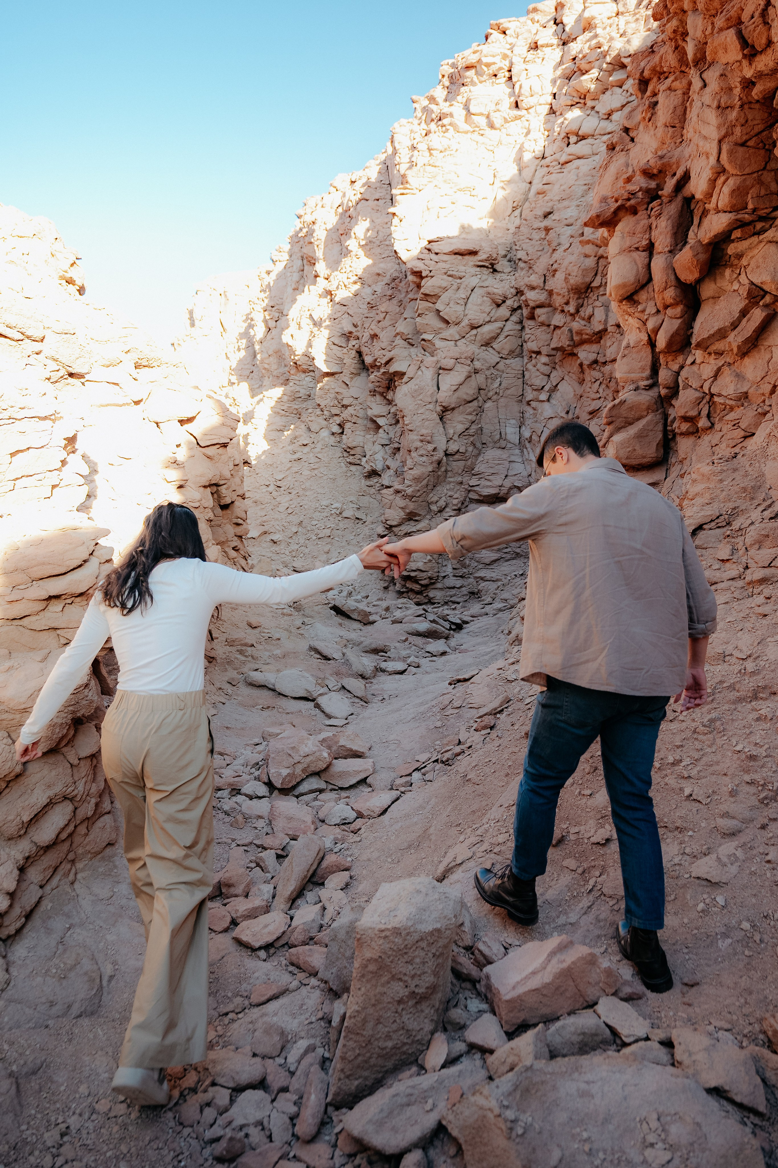 Sessão casual no Vale dos Cogumelos. Fotógrafo em San Pedro de Atacama