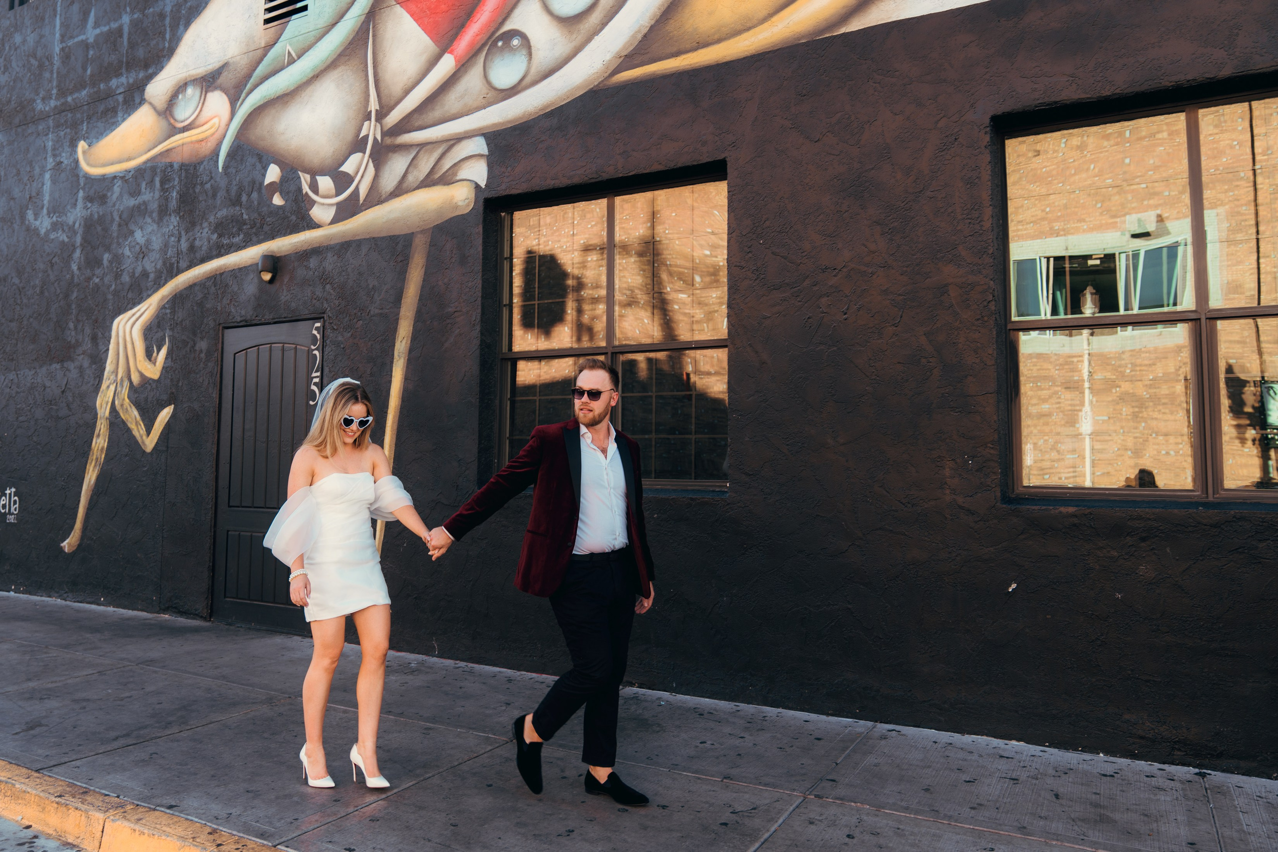 Madison&Ryan. Wedding & elopement photographer Viktoriya Kravtsov. Las Vegas