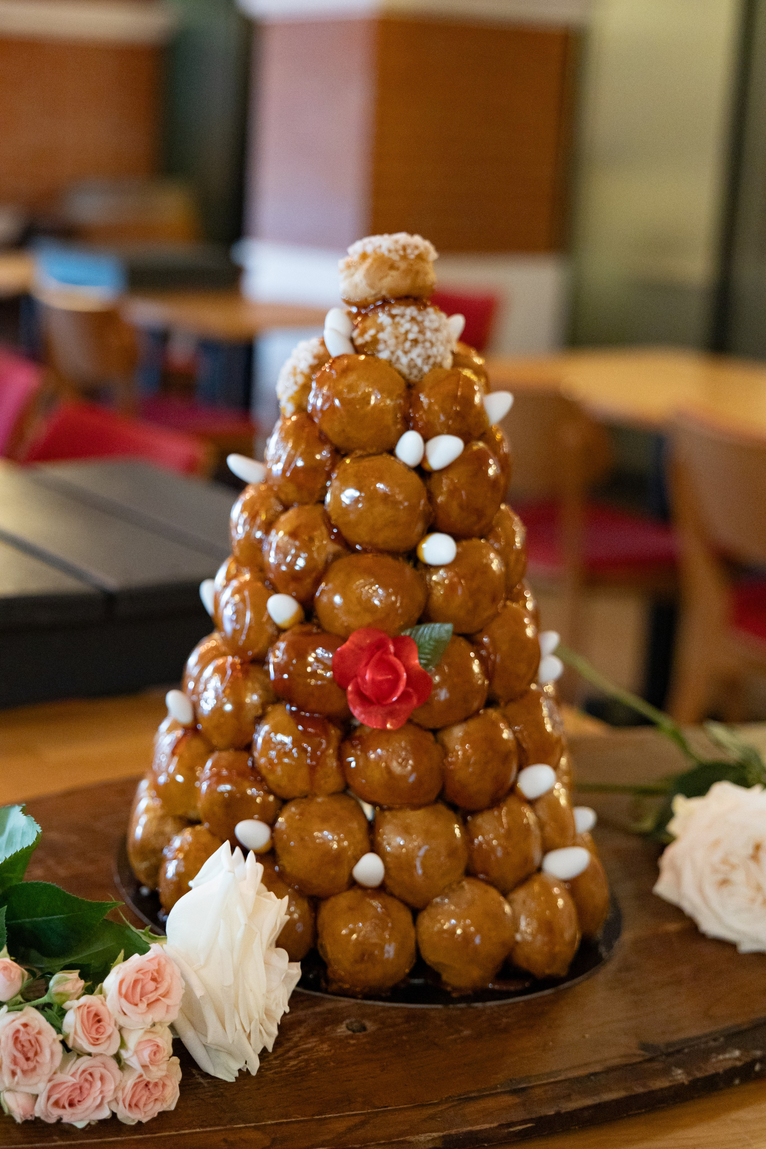 The Baptism of Diana in the Church of Saint-Sernin in Toulouse. Eugénie Smirnova — Photographe à Toulouse et dans le Sud-Ouest