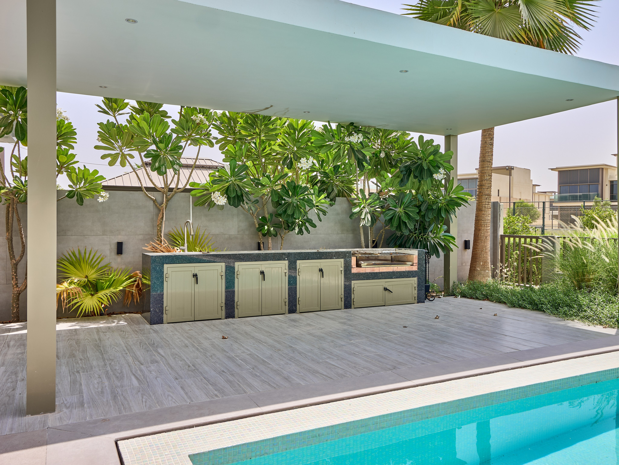 Real Estate Photography in Dubai — Interior & Villa Photos for Bayut, Airbnb, Property Finder. Hotel Photographer in Dubai — Interiors & Commercial by Oleg Novikov