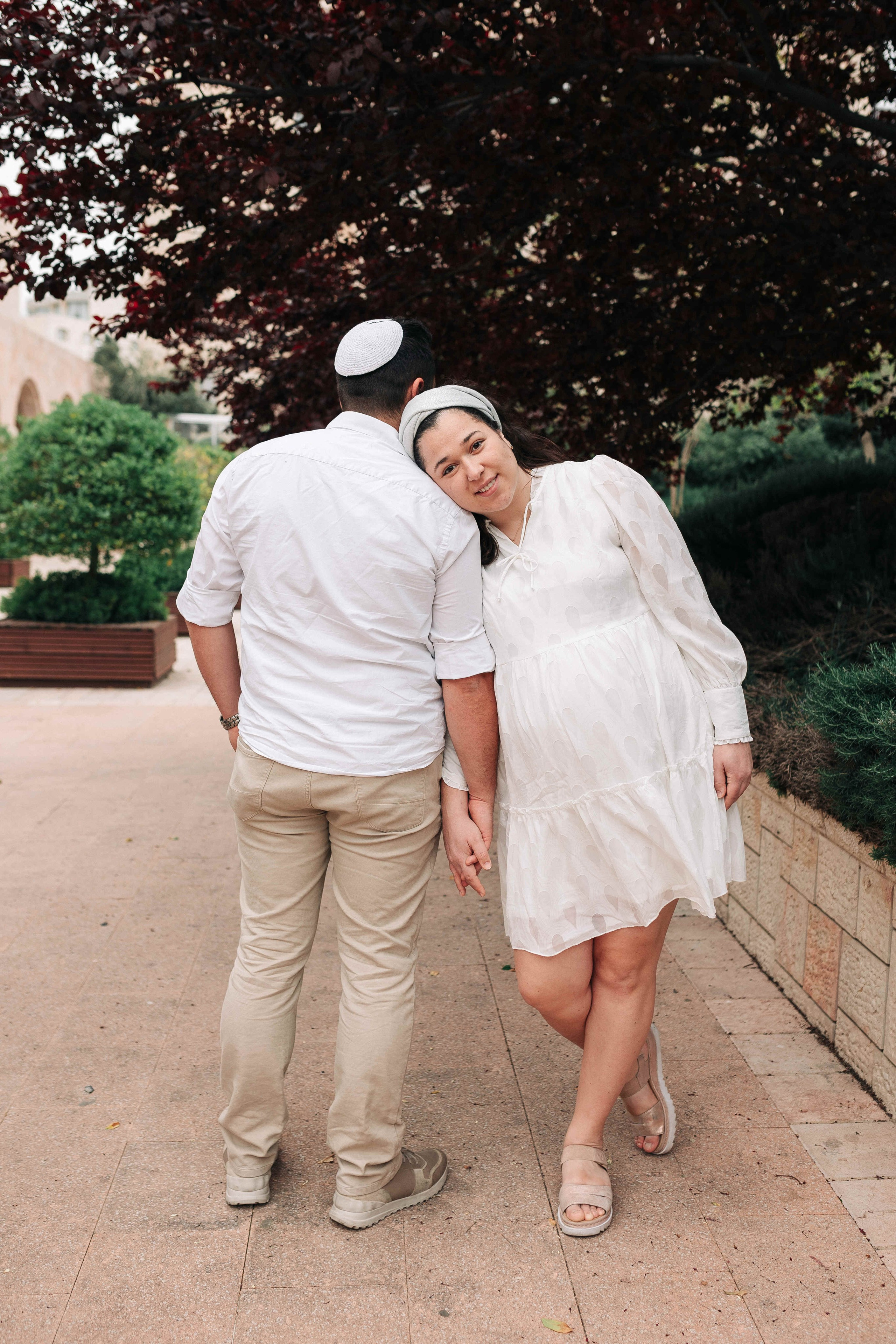 EXPECTING A BABY, JERUSALEM. PHOTOGRAPHER IN ISRAEL