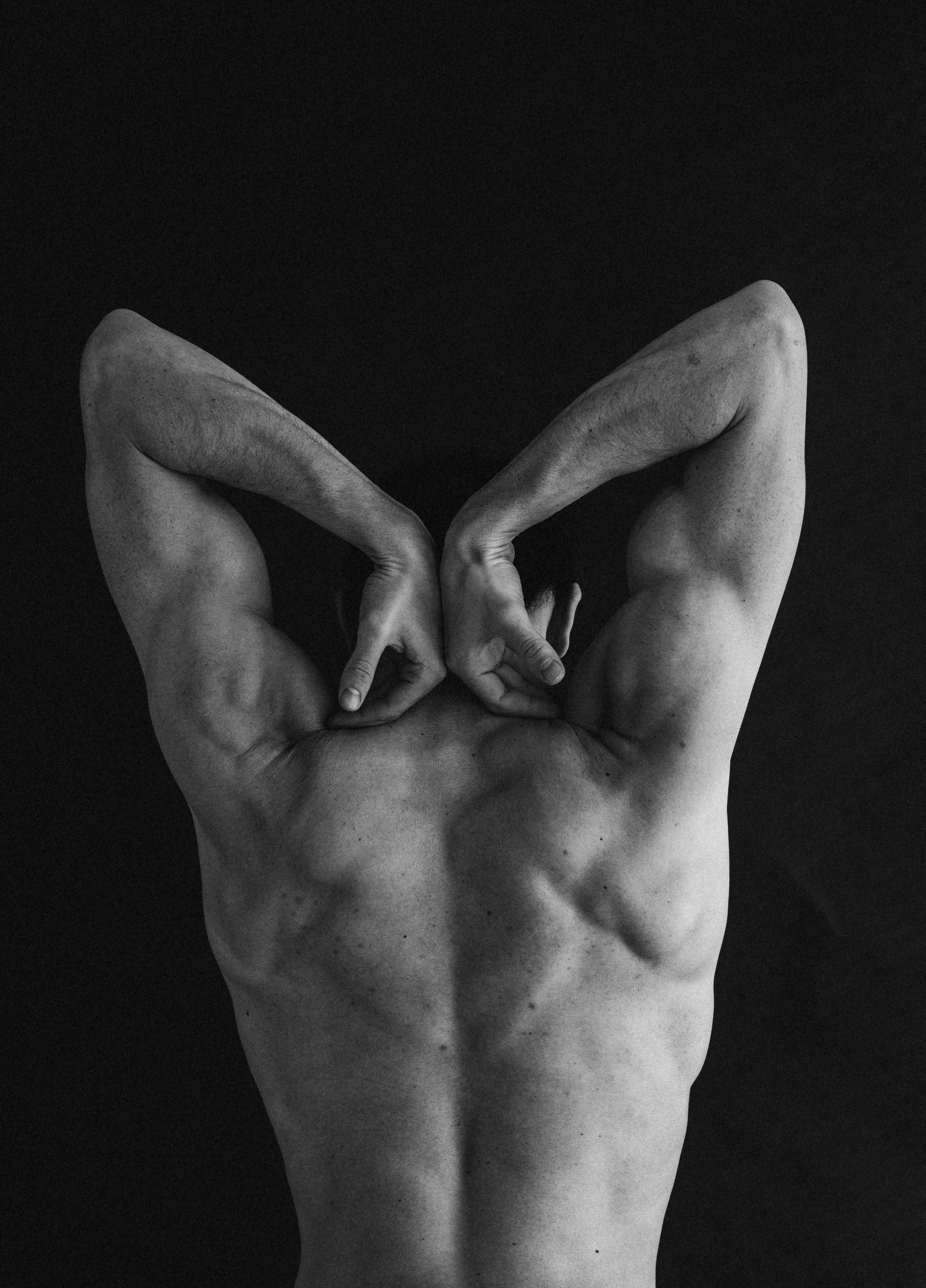 DANCERS. Victoria Olonen – Cinematic Portrait Artist | Helsinki & Europe
