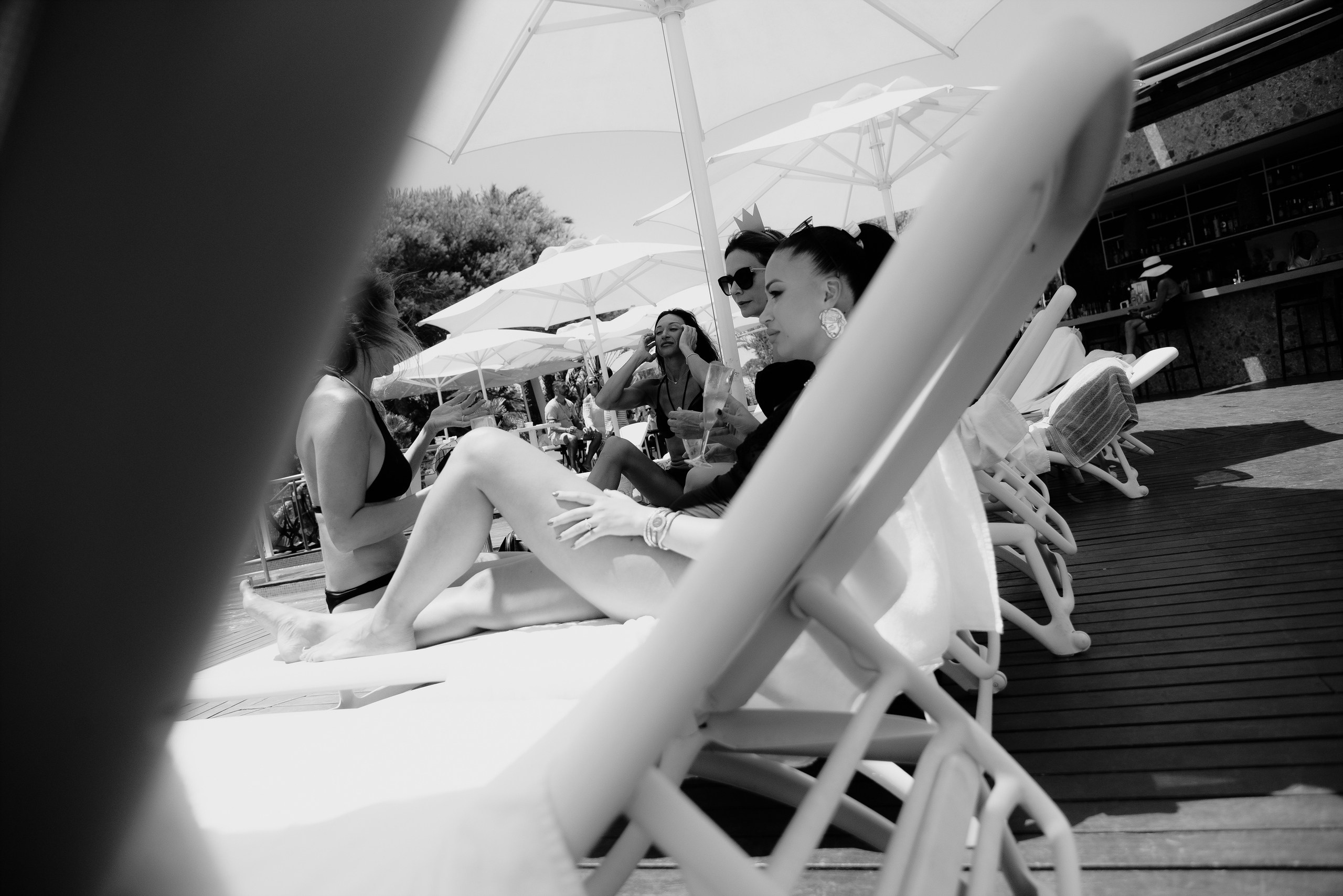 Hen party photographer in Spain — live photos by the pool | Andrey Lukovnikov