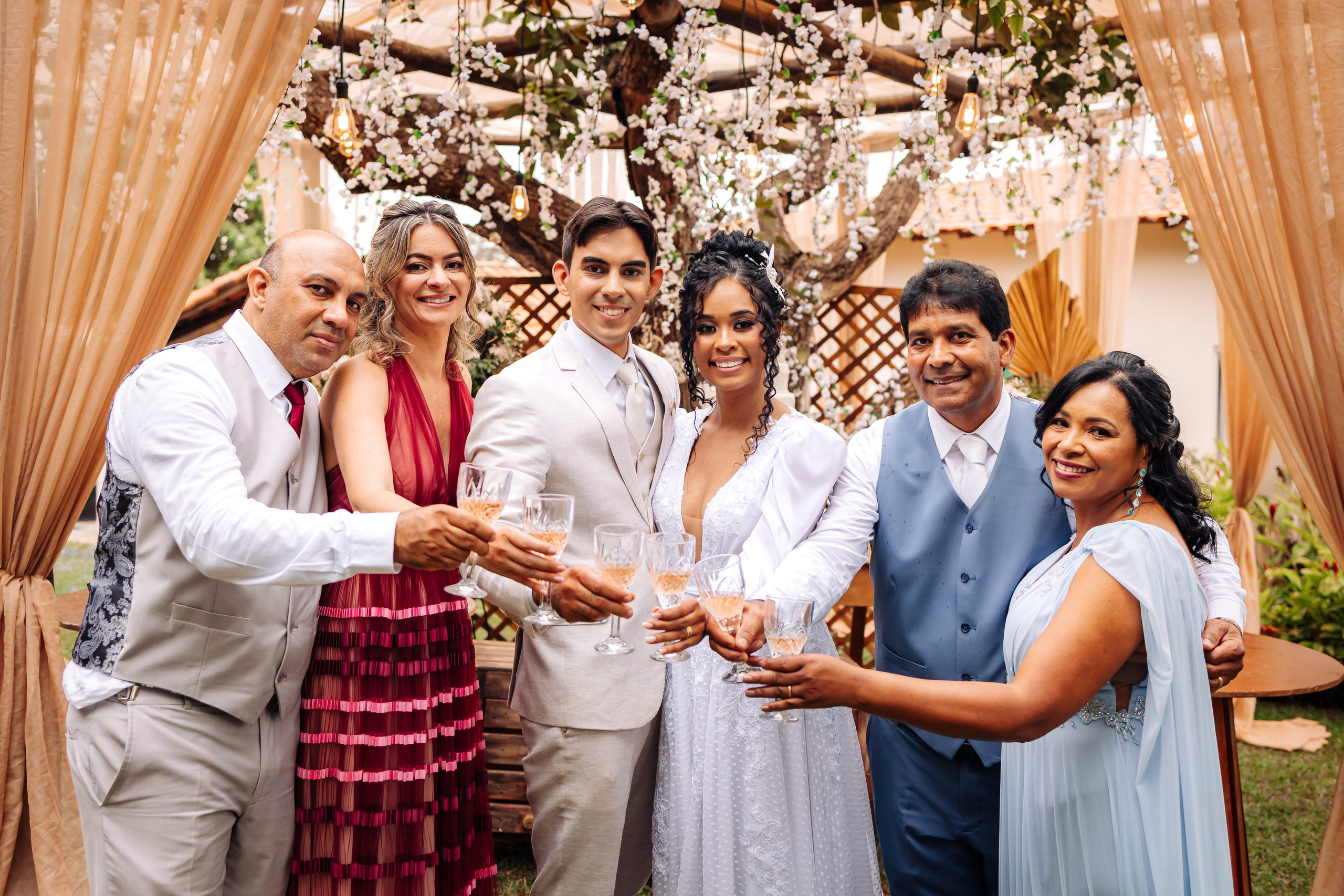 Kênia e Gabriel. Fotografia de casamento e ensaios | Montes Claros/MG