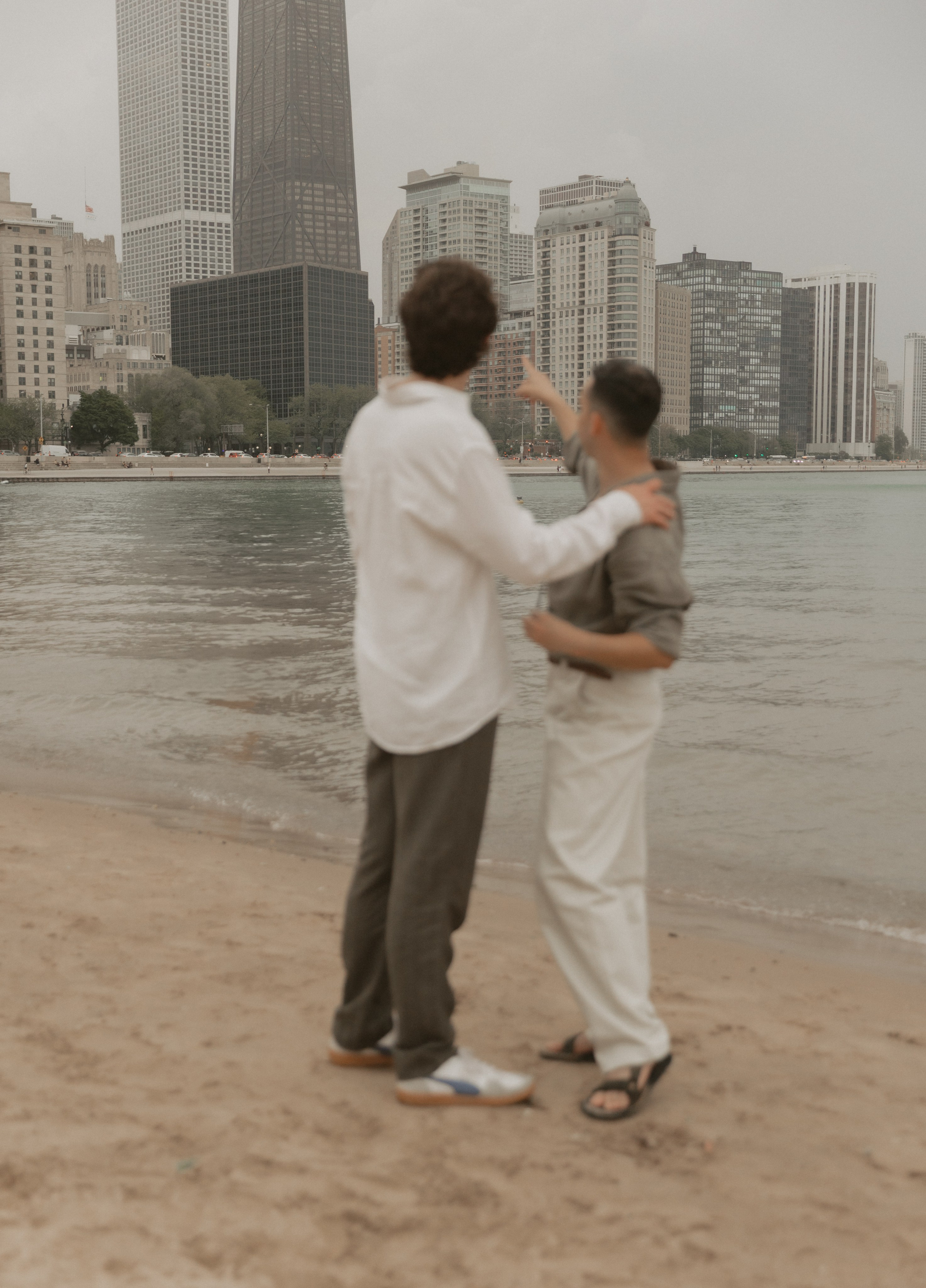 Neil&Alex. Couple photographer in Chicago