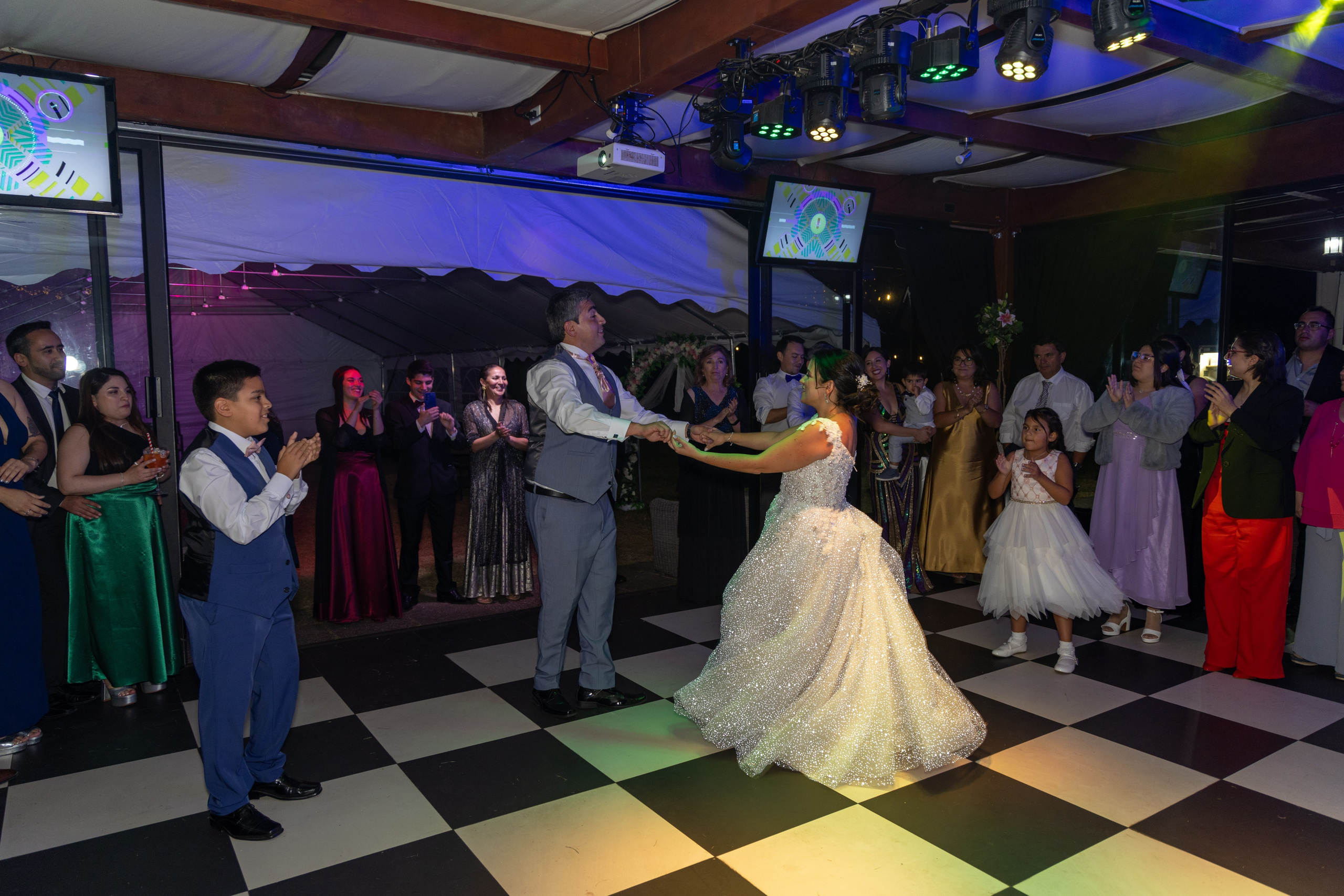 Katherin y Daniel. Dinka & Emilio - El arte de preservar lo que no se repite