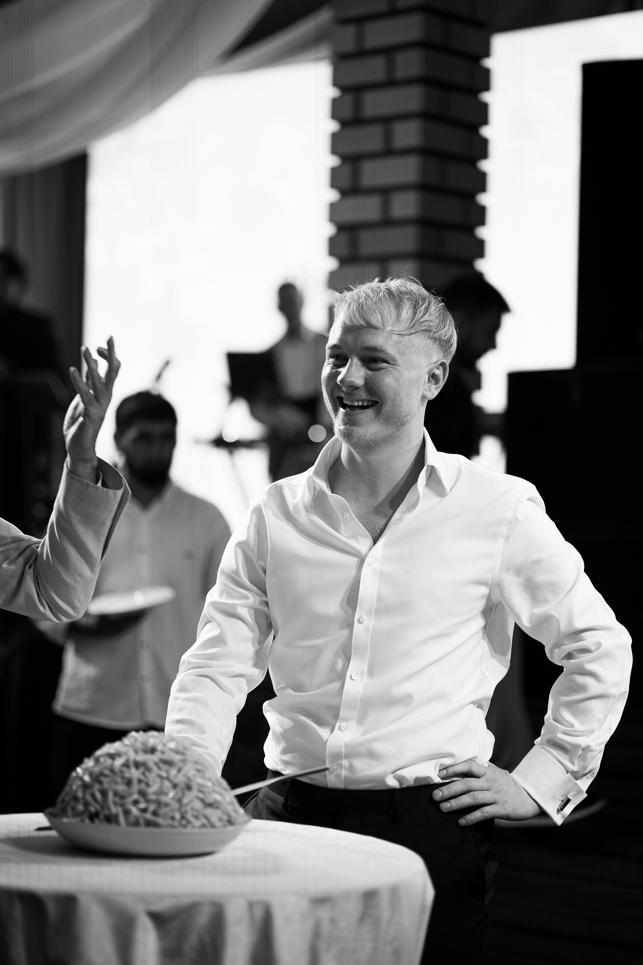 Thomas & Suyumbika. Главная