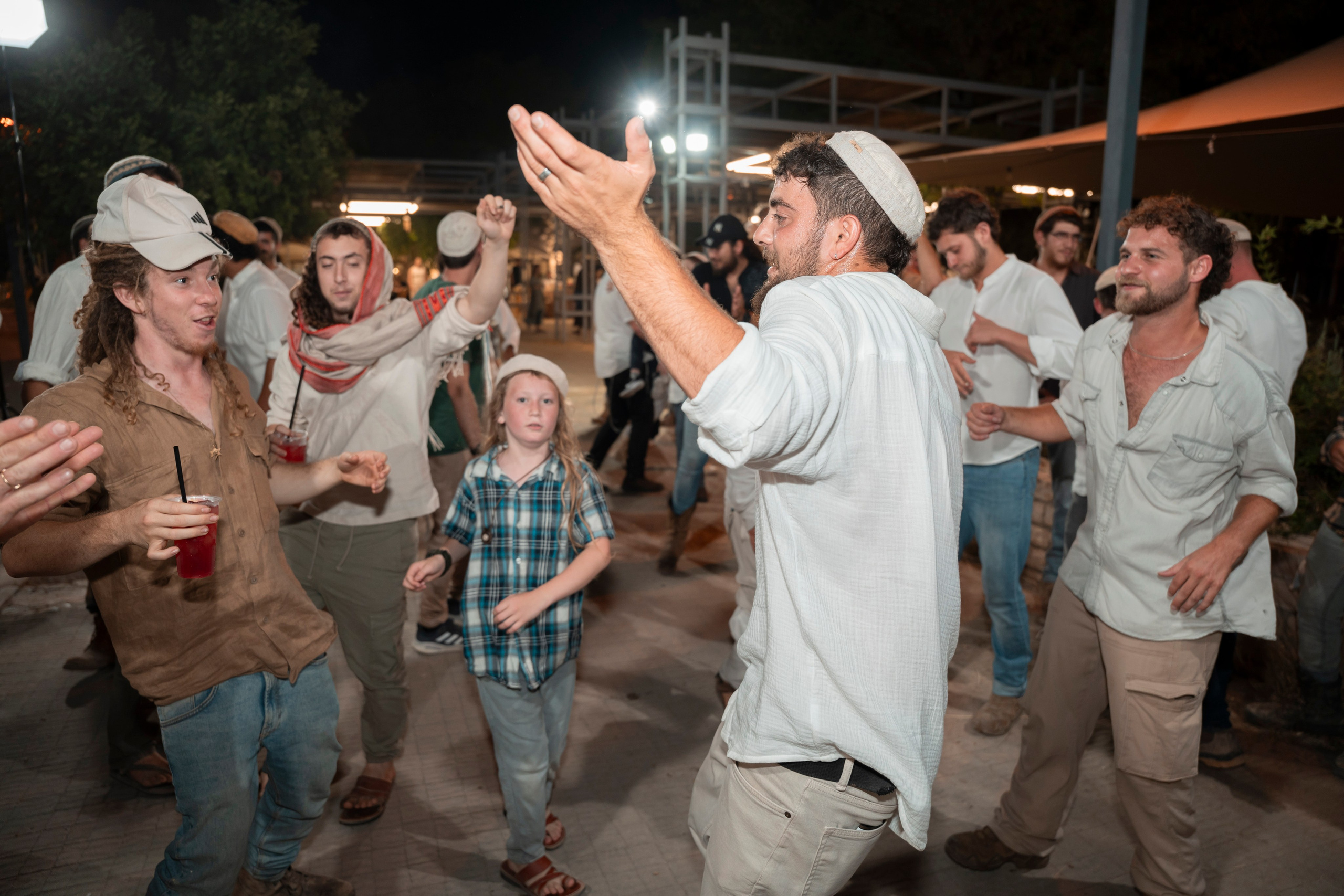עדן ושלהבת. יוסף מזרחי צילום חתונה, ברית וזוגיות. צלם מקצועי שאוהב להוציא אתכם הכי יפים ברגעים הכי מרגשים