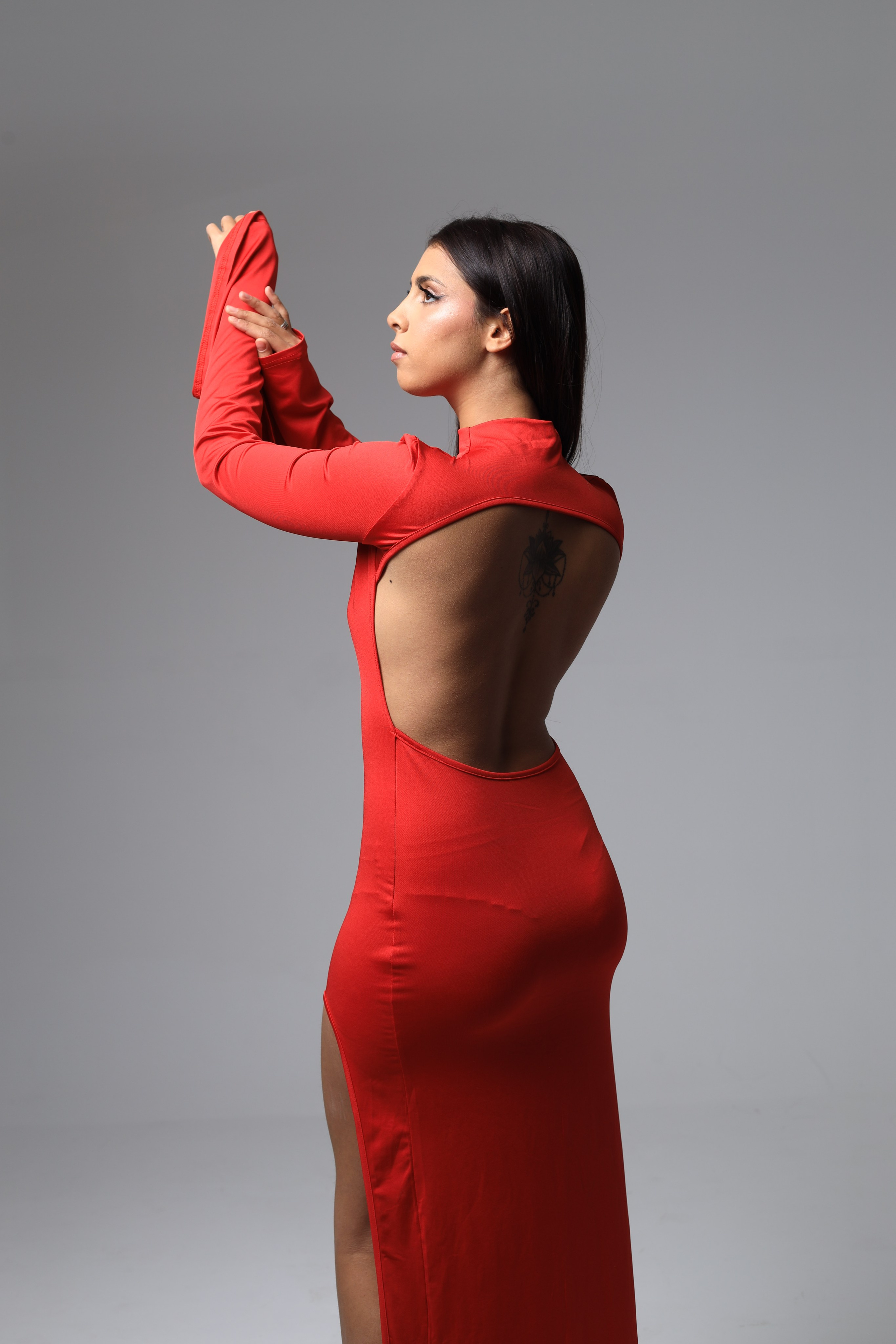 Базовая ретушь. Аяна Крапивкина — профессиональная ретушь и AI-визуал