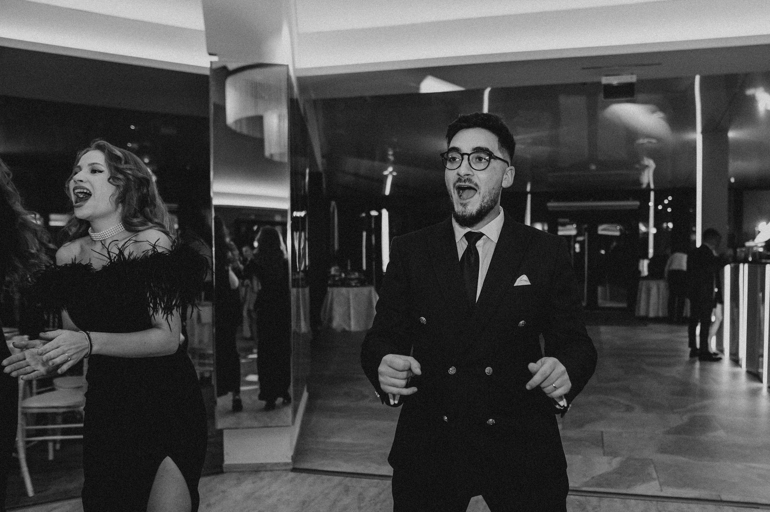 Nunta in Octombrie, in culorile toamnei , la Elysium , Iasi. Proud Vision Weddings | Wedding Photography & Film — Servicii profesionale Foto Video Nunta Iasi