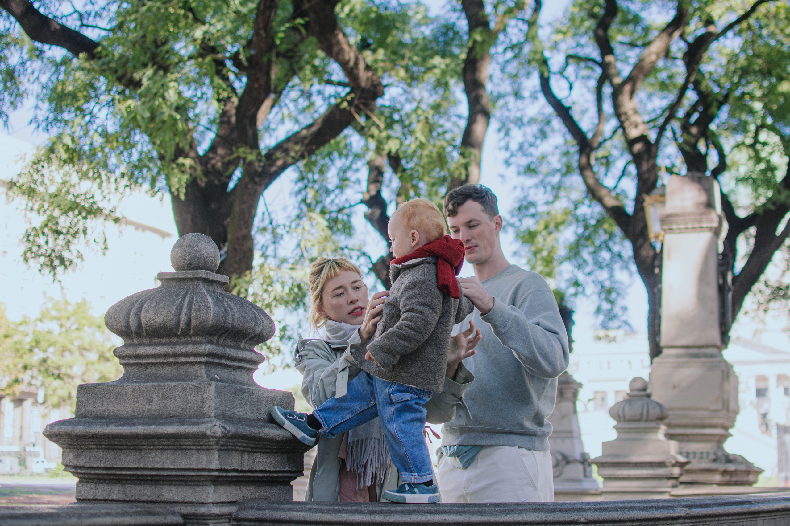 Family photo shoot. Buenos Aires. Photographer @elmirkami in the city of Buenos Aires