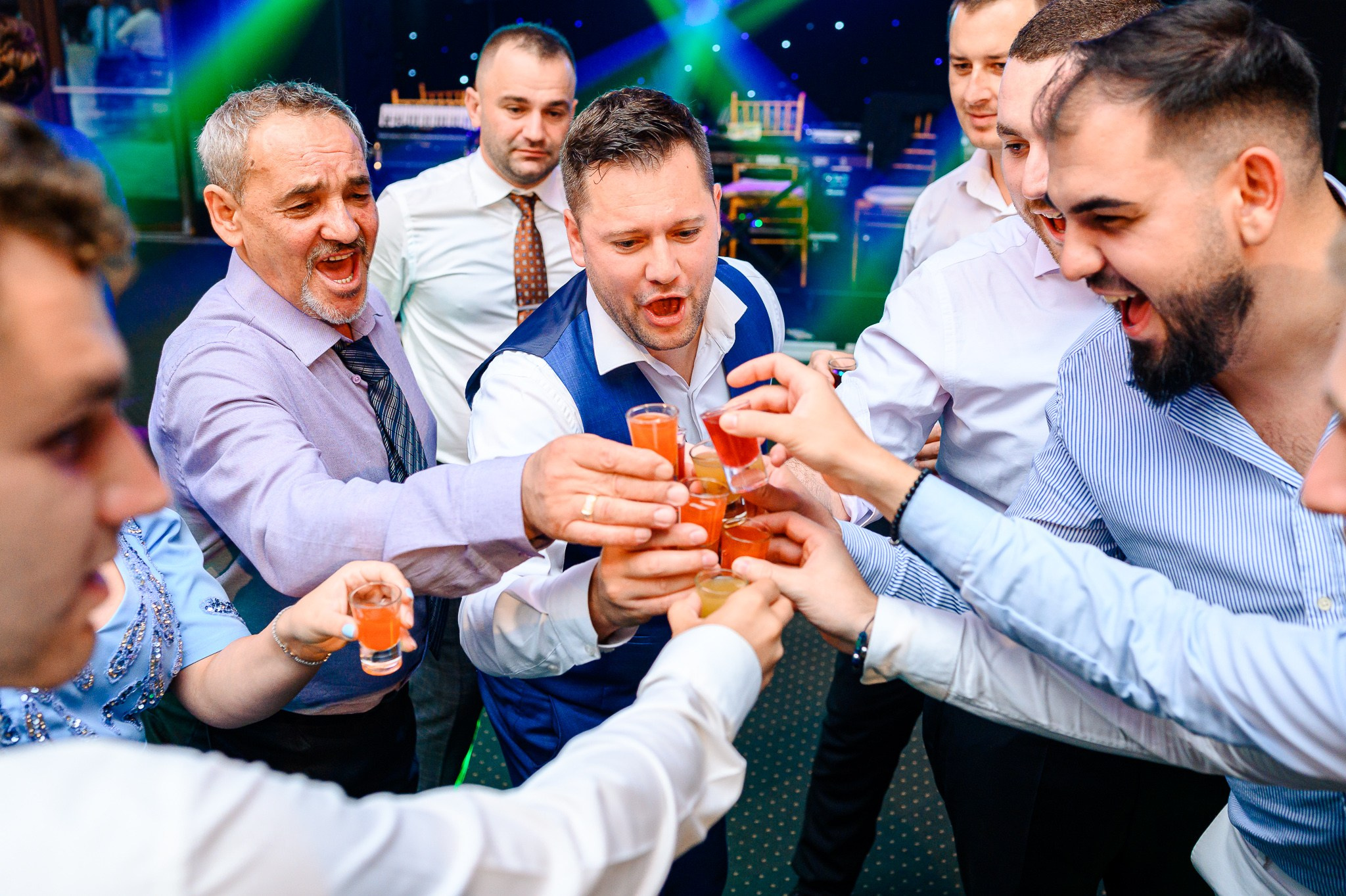 Carmen & Ciprian. Mugurel Olteanu Fotograf