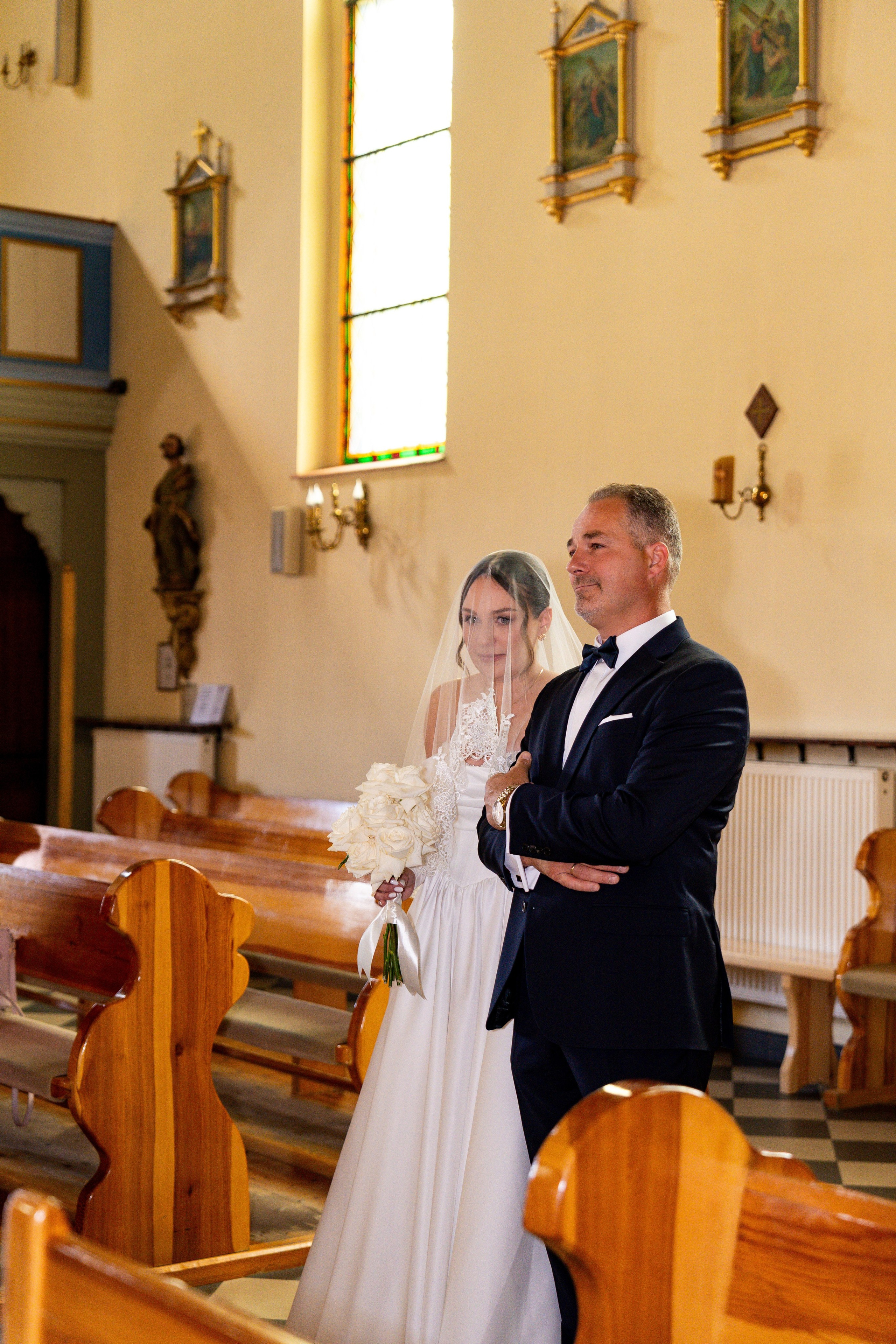 E&N: Zamek w Rzucewie. SL Wedding Photo — Editorial, Elegant & Timeless Wedding Photography in Poland and Across Europe