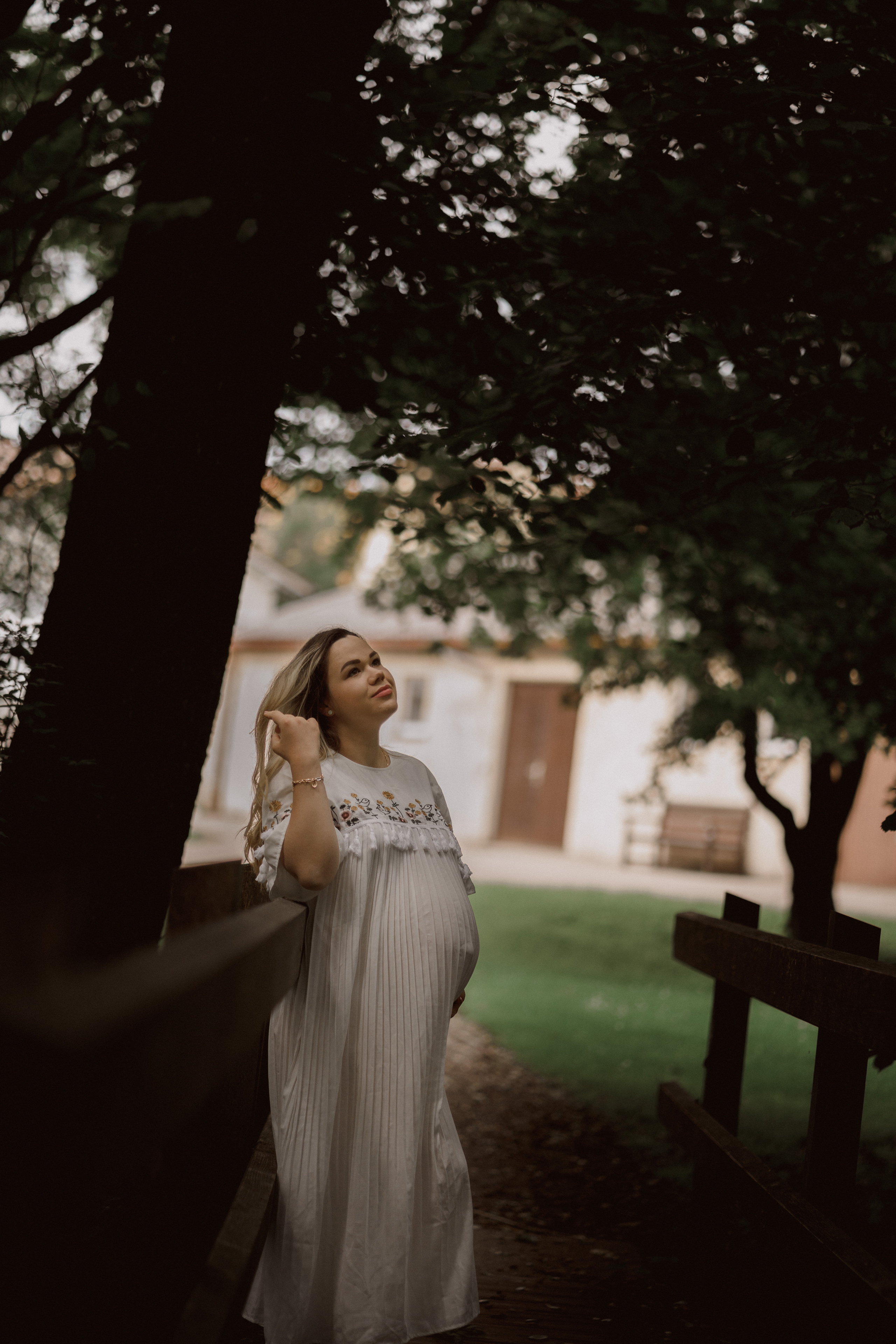 Babybauch. Fotograf aus Künzelsau. Kinder- und Familienfoto-Sessions