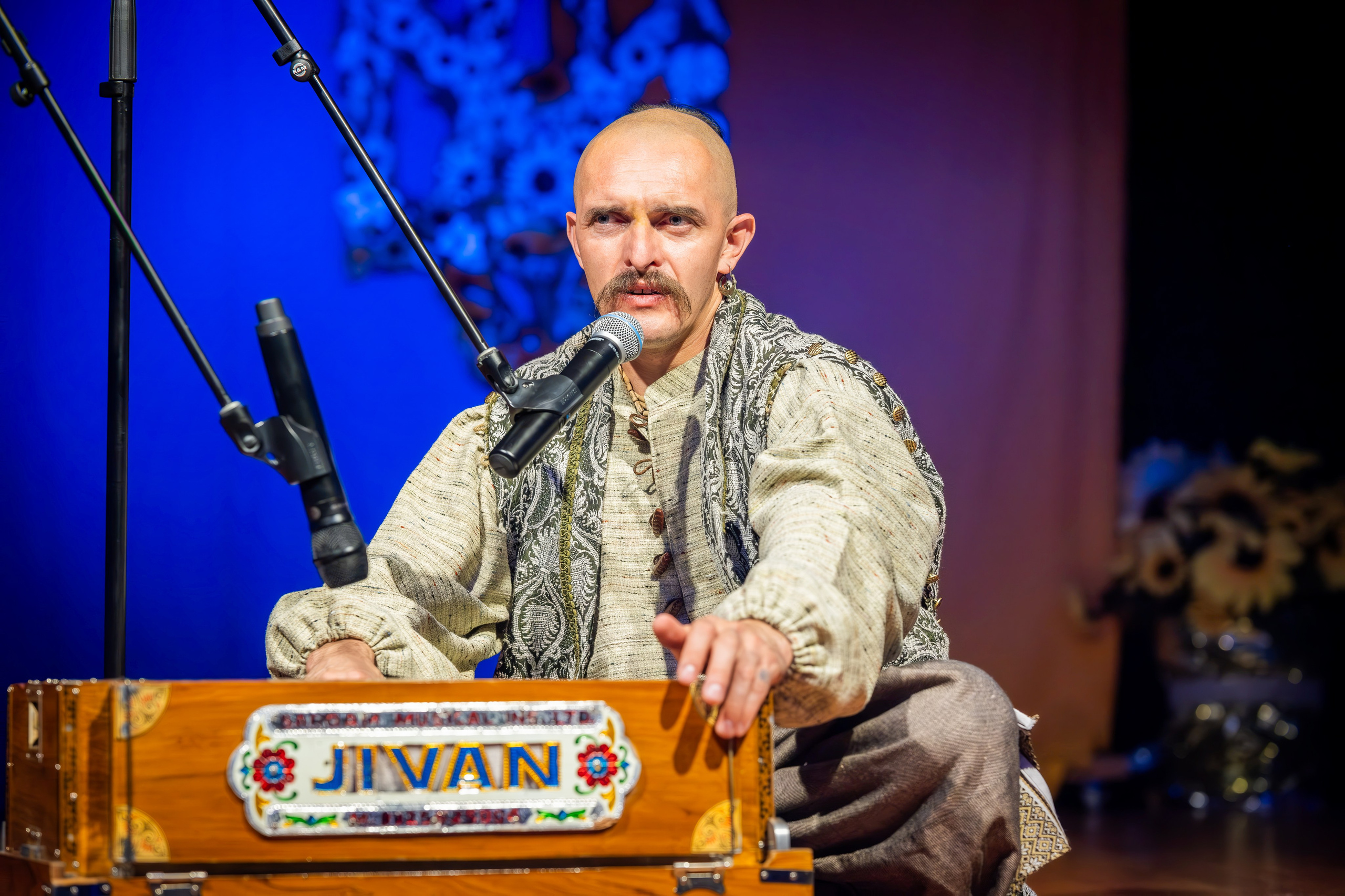 KOZAK SIROMAHA. Reportage concert portrait photography in the San Francisco Bay Area