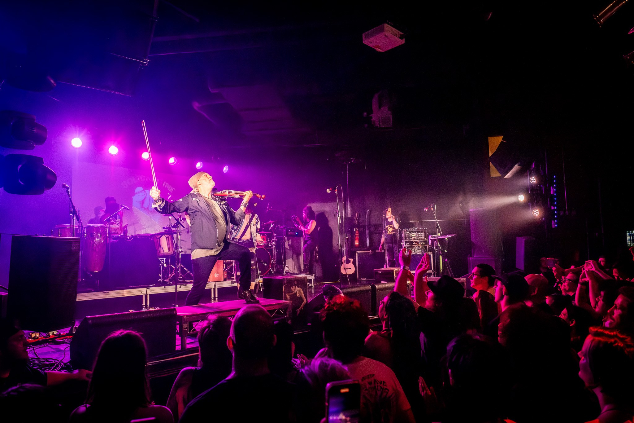 GOGOL BORDELLO / SACRAMENTO. Reportage concert portrait photography in the San Francisco Bay Area