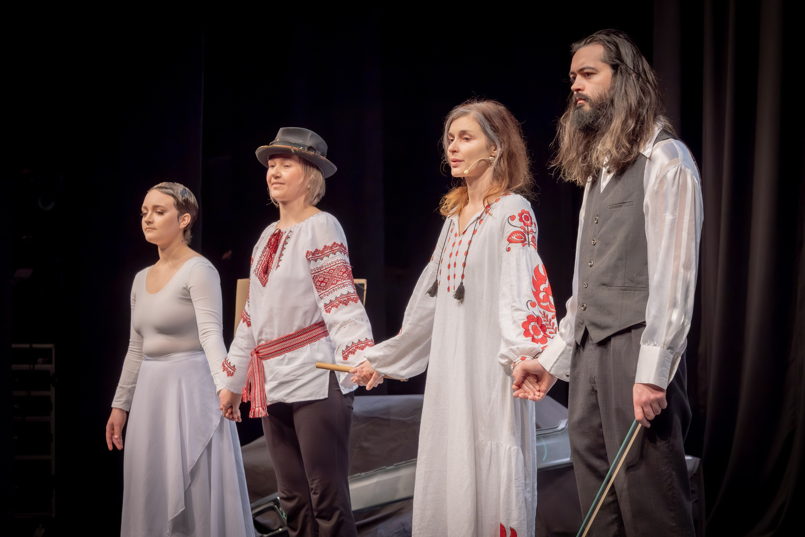 FISH DON'T CRY. Reportage concert portrait photography in the San Francisco Bay Area