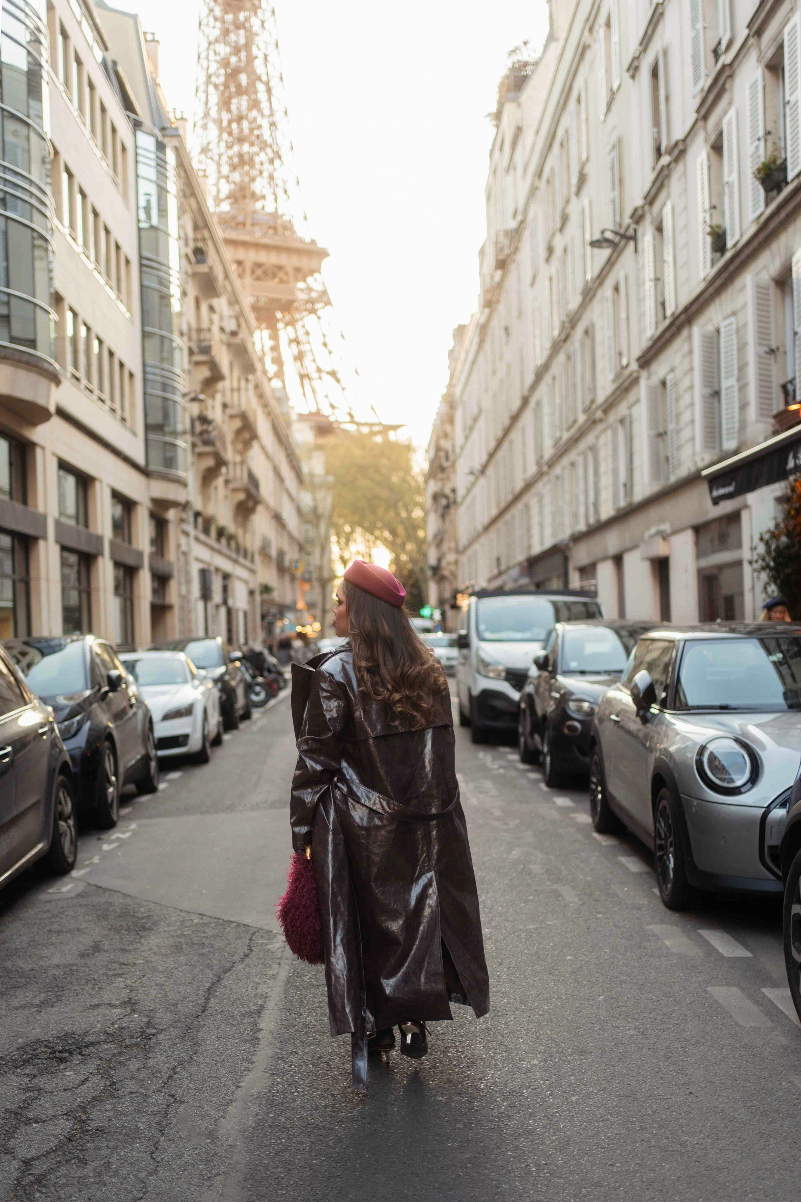 Miriana (1 hour). Photographer in Paris|Solo and groups, portraits & content, couples photo-shoot in Paris at the best locations