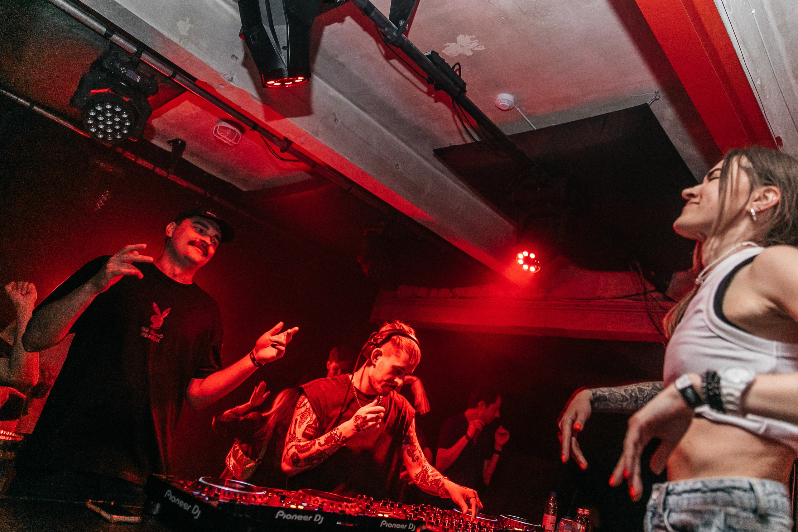 DJ Pablo Tozzi Laska bar, 2024. Sandra Garanca Portrait and event photographer