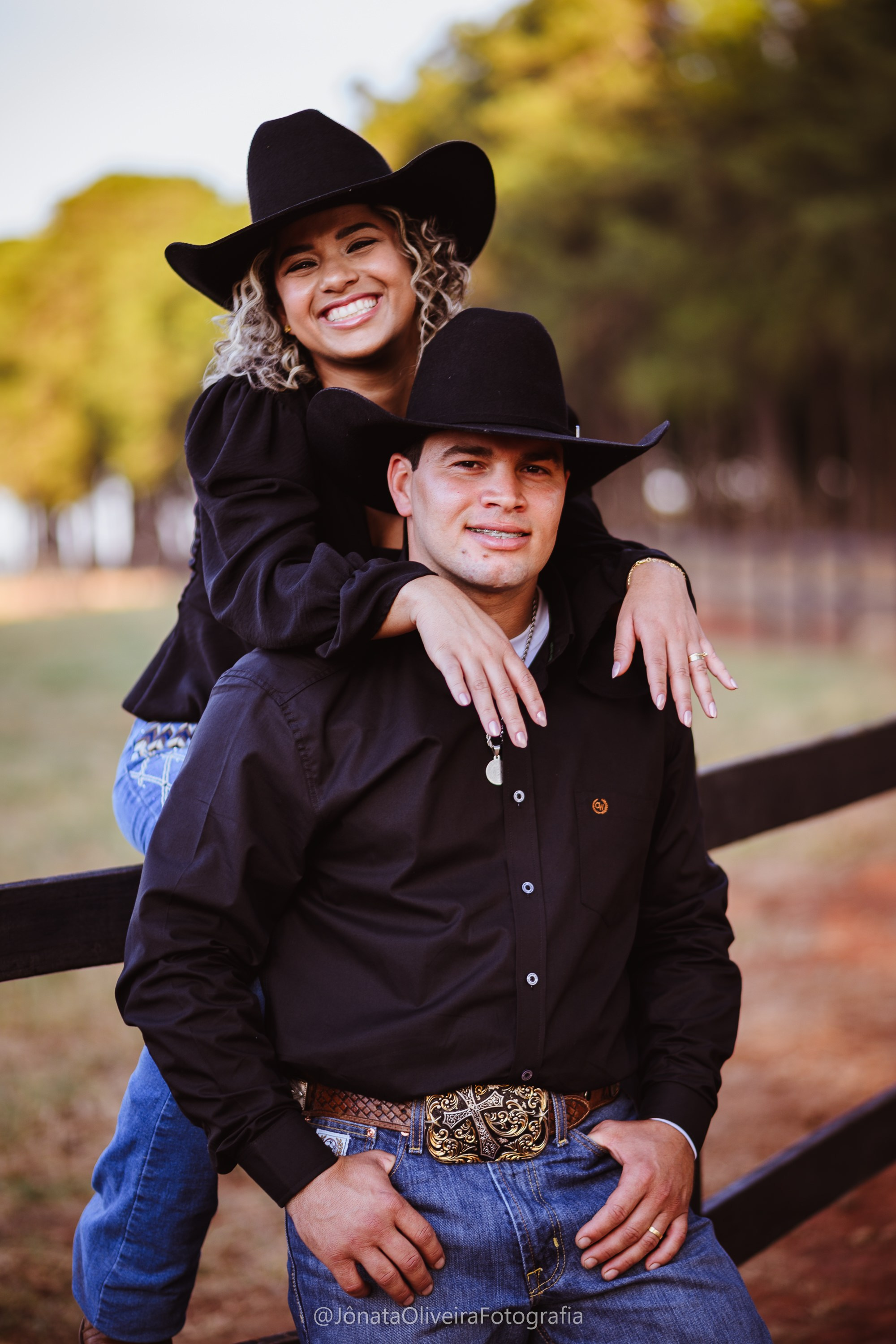 Pre Wedding Luérica e Vinicius. Fotografia de casamentos e ensaios em avaré Jônata Oliveira