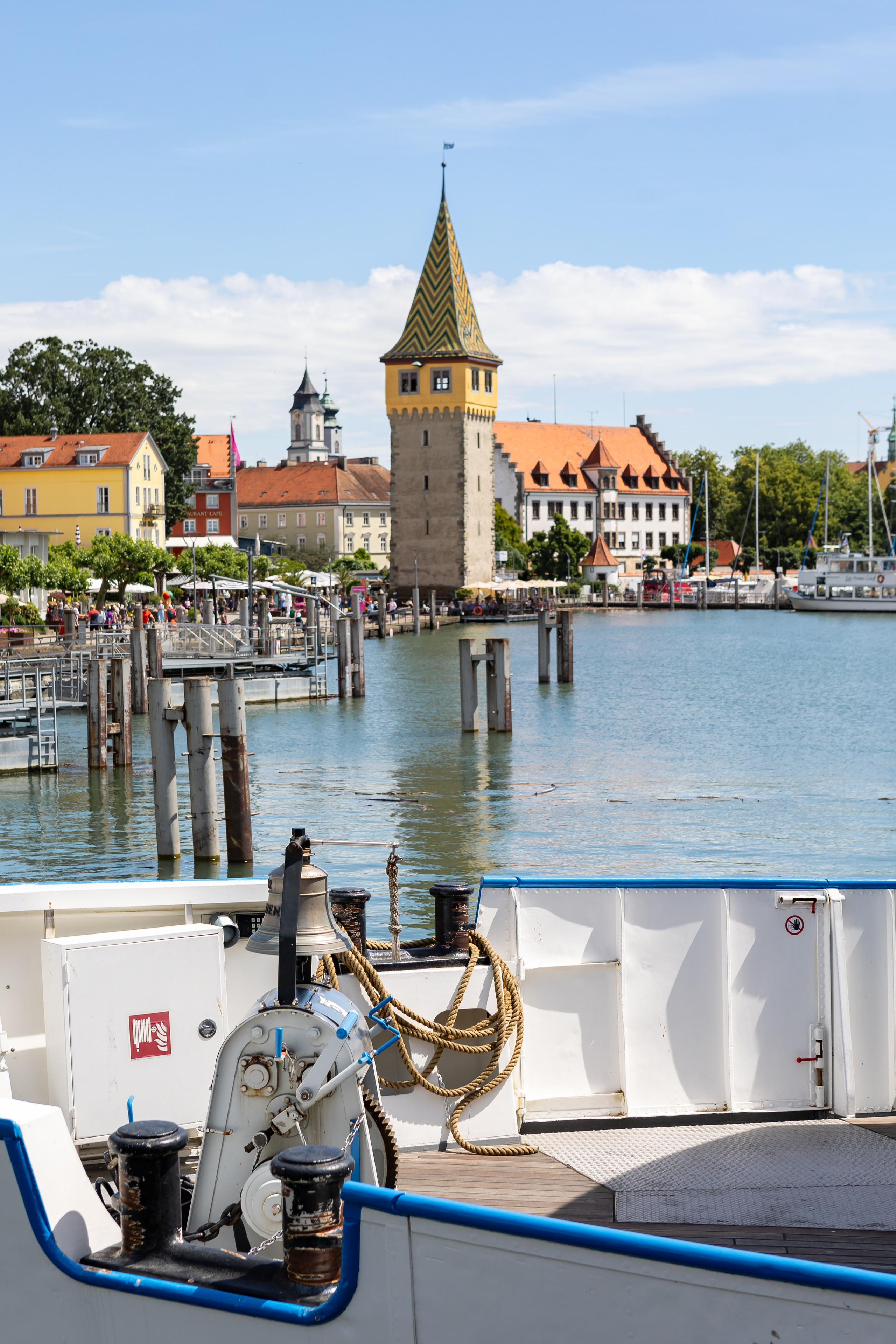 <img src="bild1.jpg" alt="Lindau Insel Fotografie kaufen"><img src="bild2.jpg" alt="Lindau Bodensee Bilder"><img src="bild3.jpg" alt="Lindau Altstadt Fotos kaufen"><img src="bild4.jpg" alt="Lindau Hafen Fotodruck"><img src="bild5.jpg" alt="Lindau Uferpromenade Wandbilder"><img src="bild6.jpg" alt="Lindau Kunstfotografie kaufen"><img src="bild7.jpg" alt="Lindau Leuchtturm und Löwe Bilder"><img src="bild8.jpg" alt="Lindau Innenstadt schöne Bilder"><img src="bild9.jpg" alt="Lindau Landschaftsfotografie kaufen"><img src="bild10.jpg" alt="Lindau Bodensee Fotos als Deko">