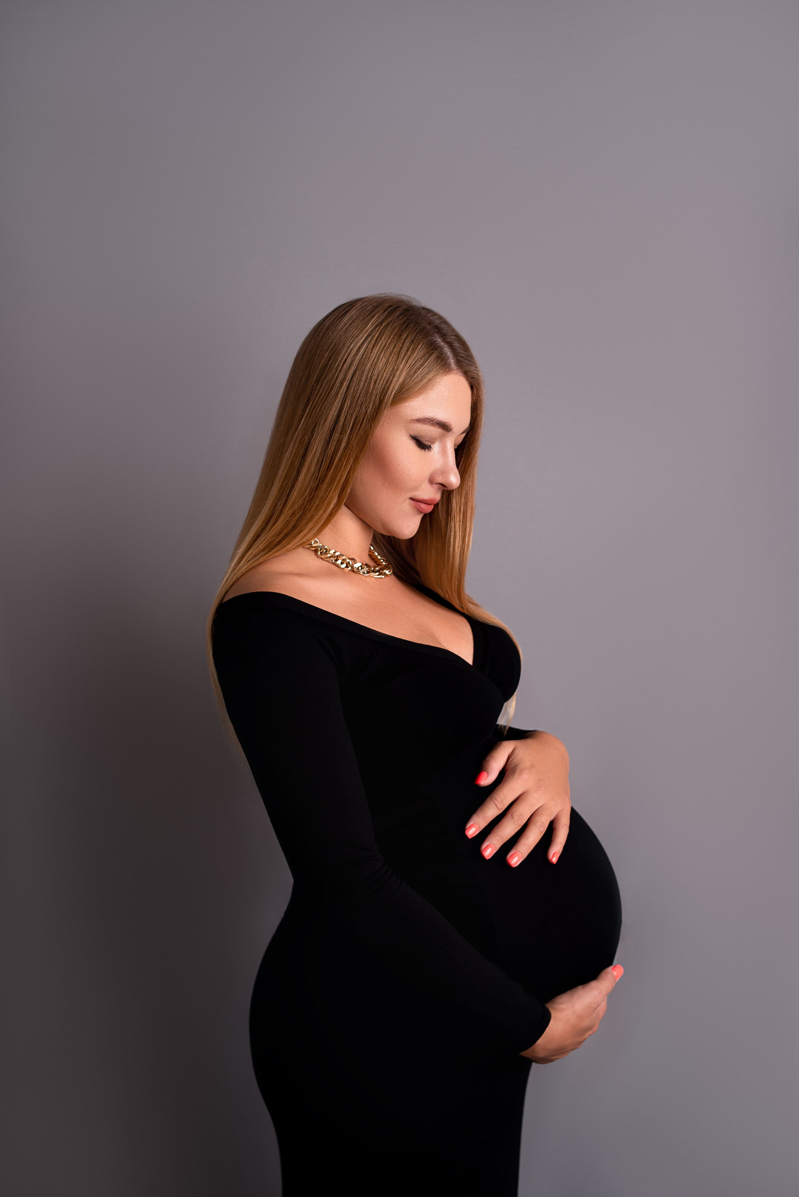 Babybauchshooting in Berlin – Elegant & Natürlich