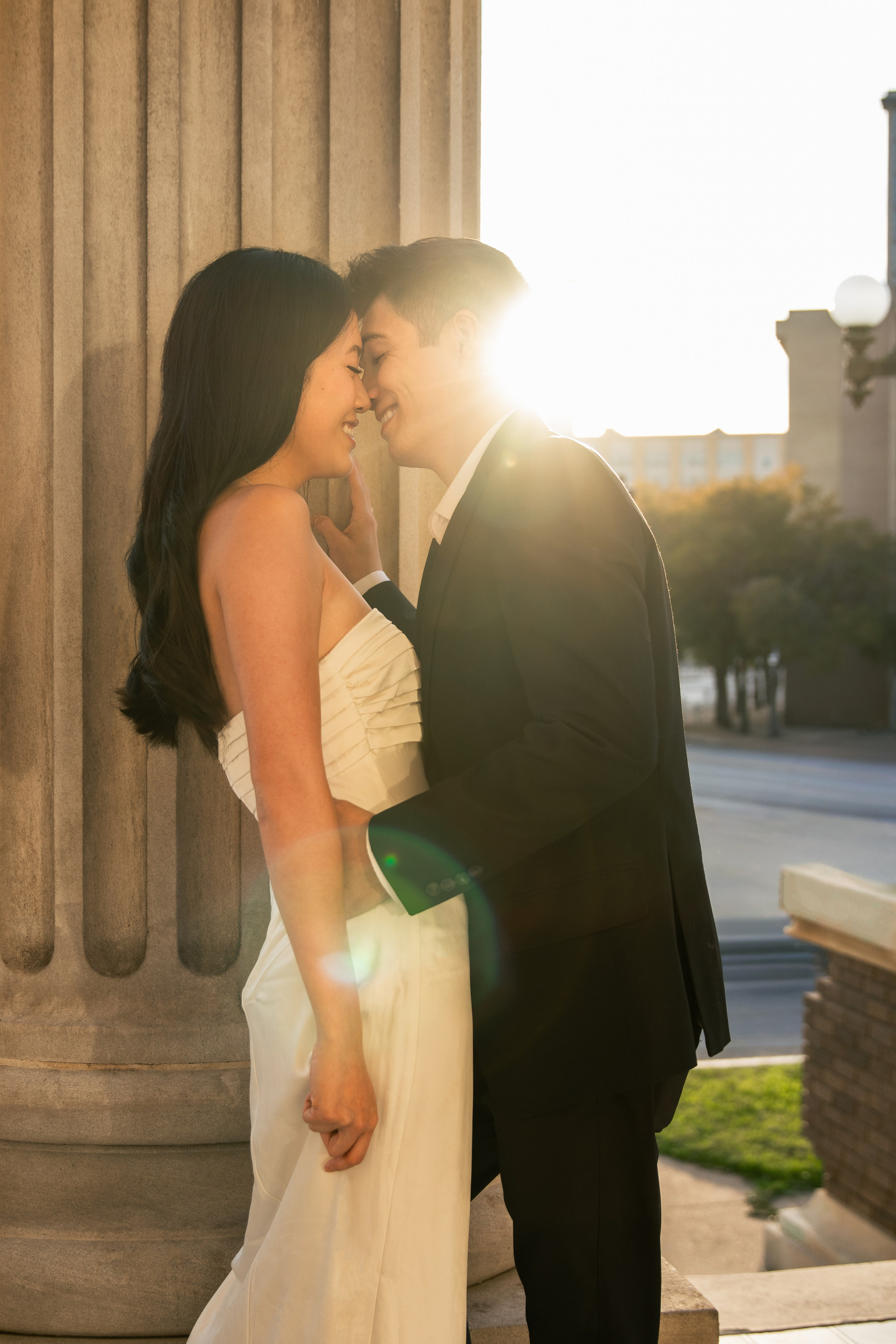 Kelly & Alex’s engagement photoshoot in Downtown Dallas