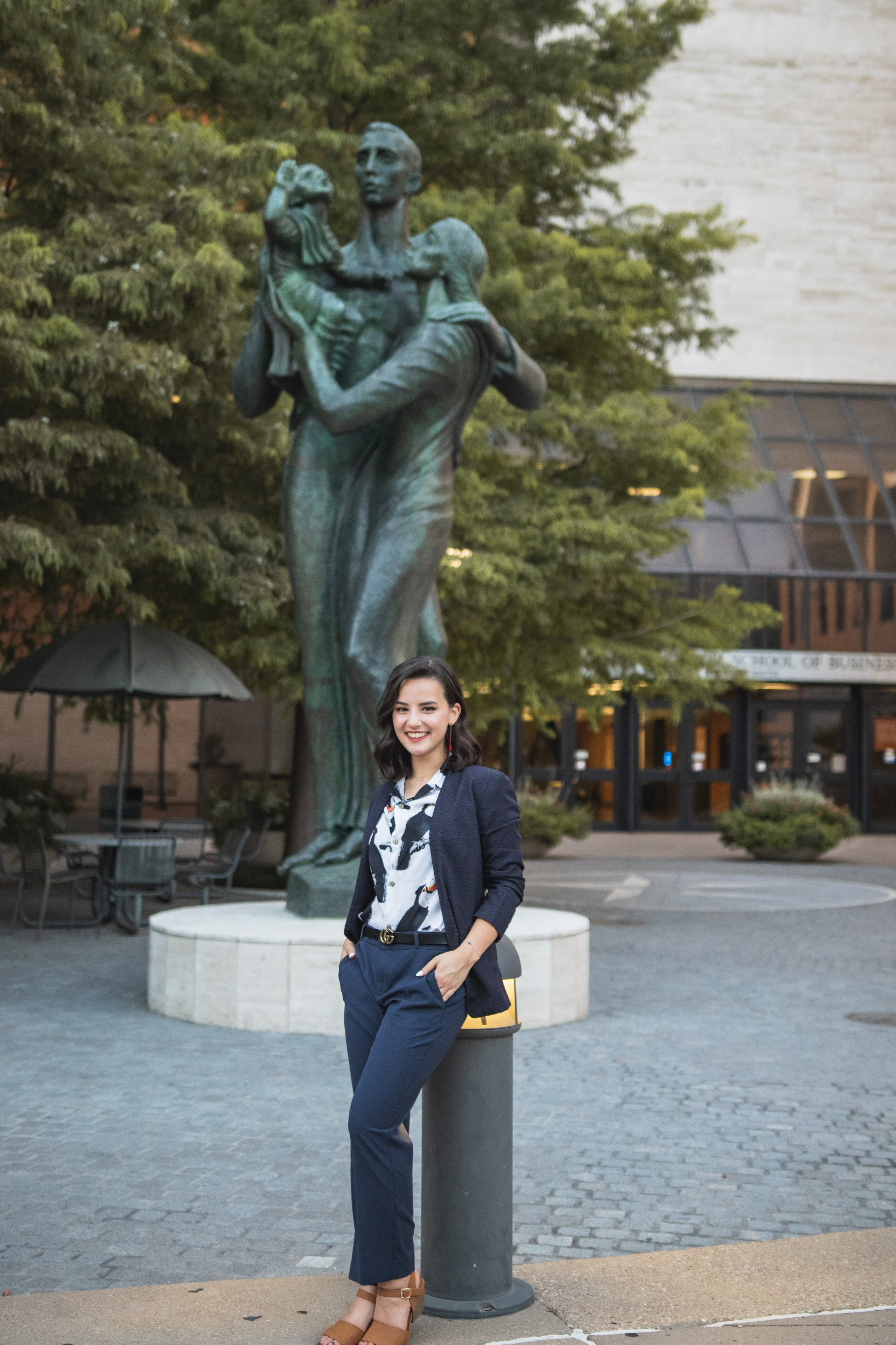 Group senior photoshoot at the University of Texas Austin