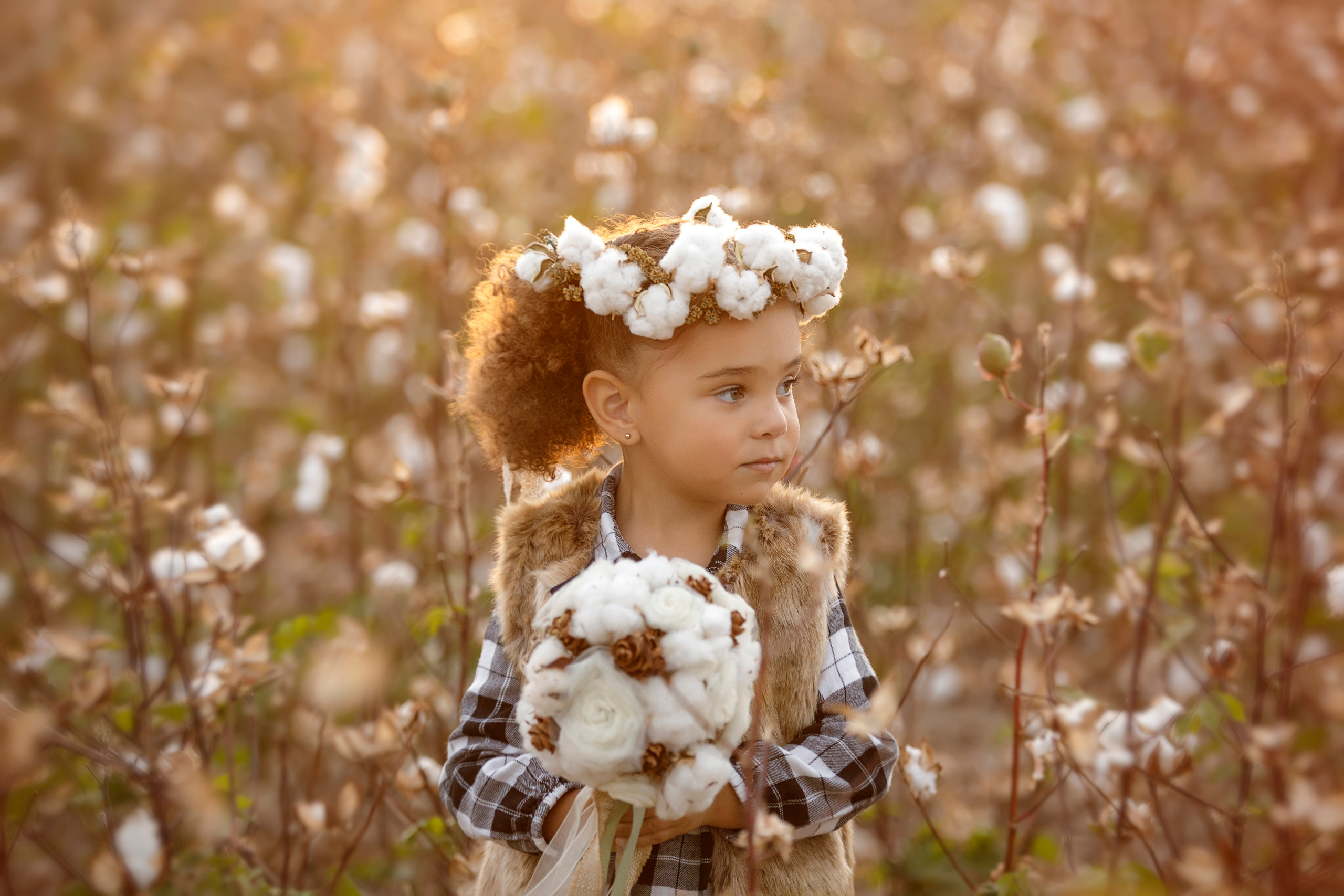 Family photoshoot in the cotton field…. Anastasia Post: Wedding and Editorial Photography